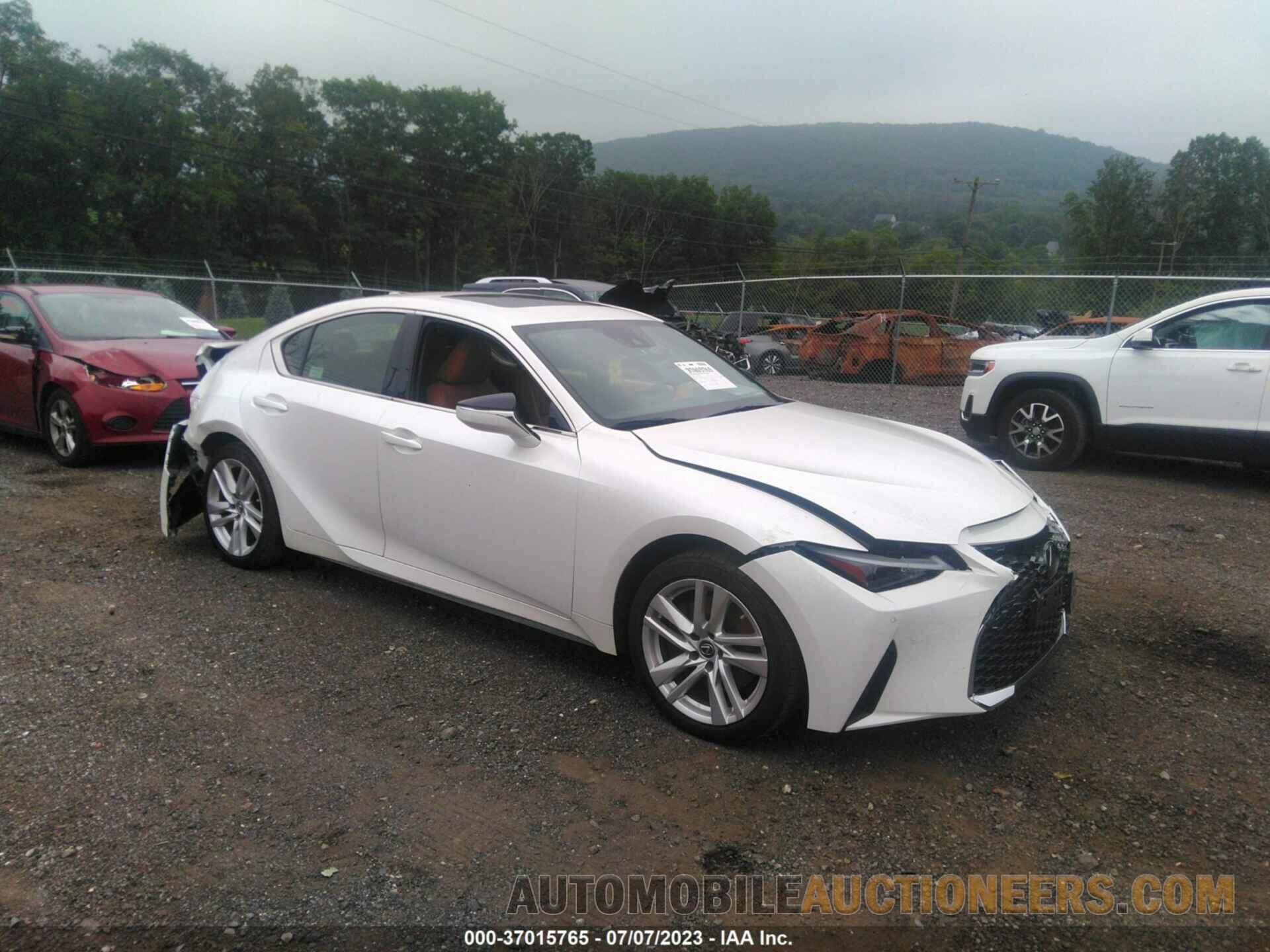 JTHC81F21M5044214 LEXUS IS 2021