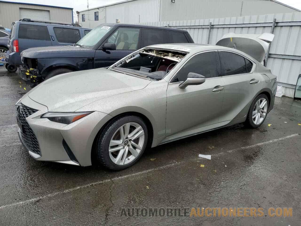 JTHCA1D22M5113905 LEXUS IS 2021