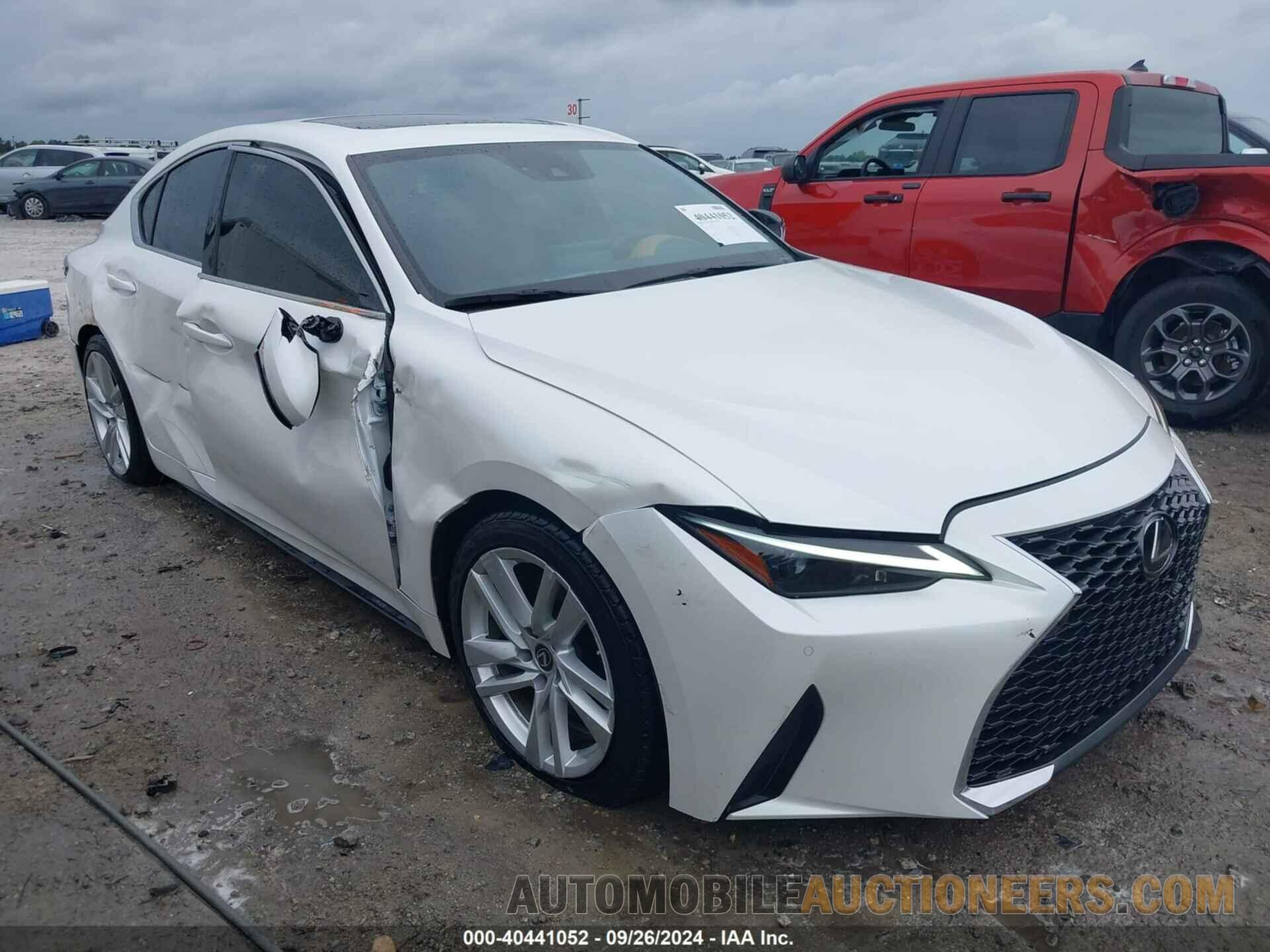 JTHCA1D24M5113422 LEXUS IS 300 2021