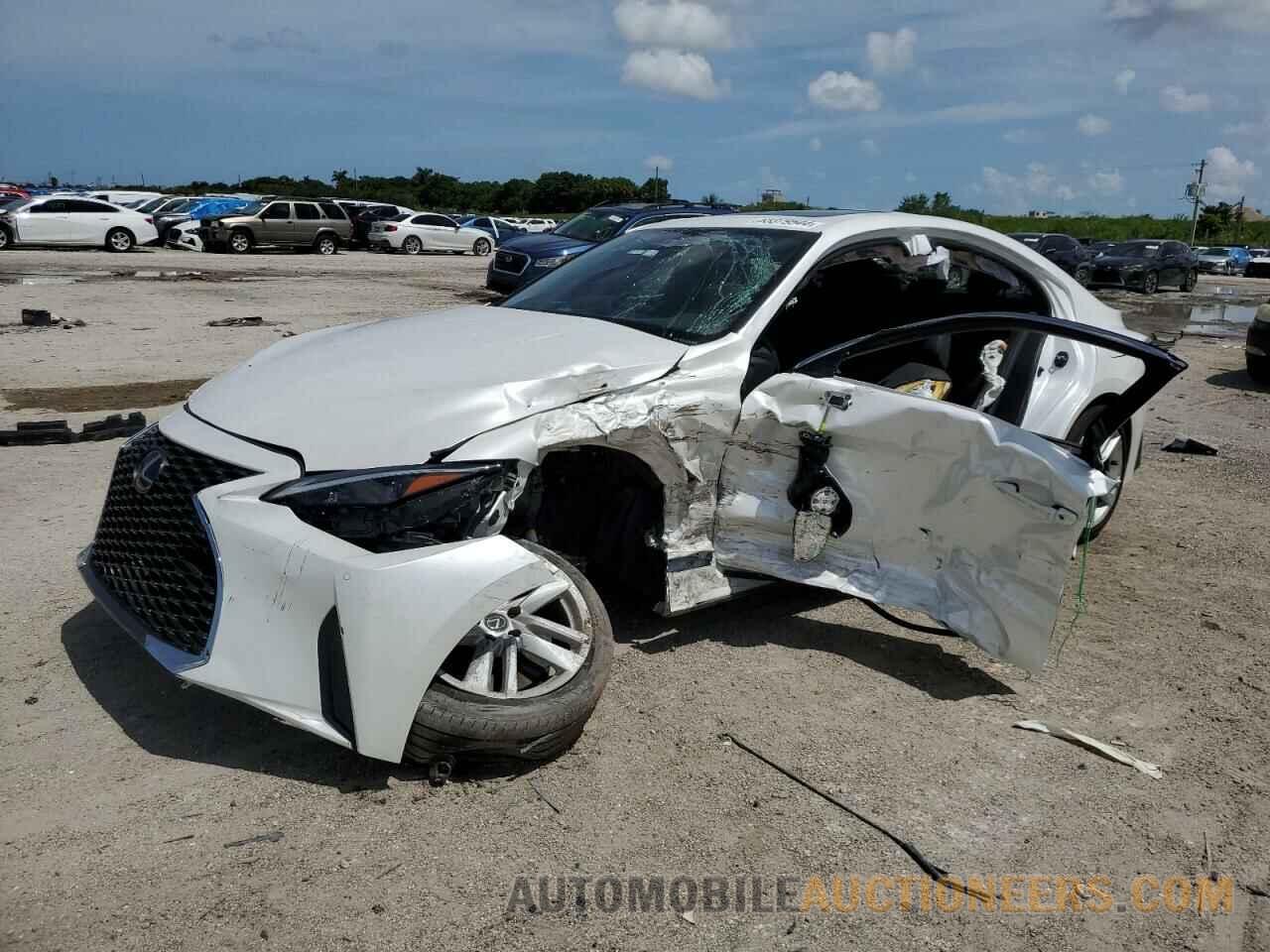 JTHCA1D24P5127518 LEXUS IS 2023