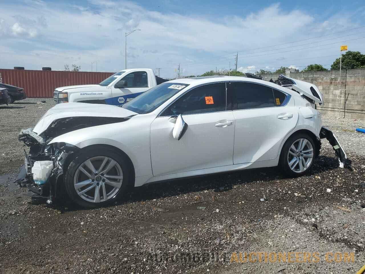 JTHCA1D24P5128510 LEXUS IS 2023