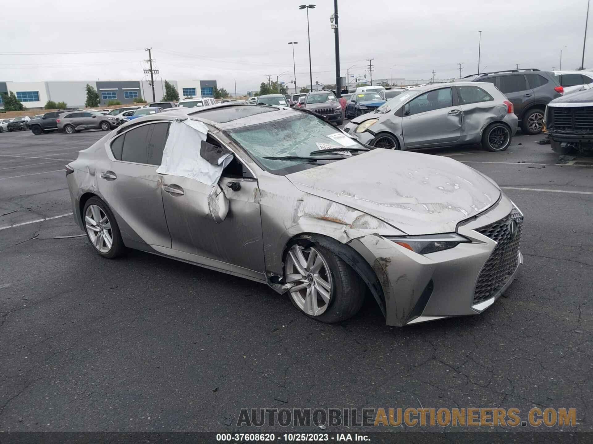 JTHCA1D27M5112832 LEXUS IS 2021