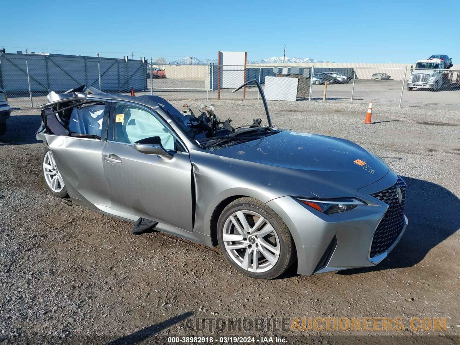 JTHCA1D29M5110077 LEXUS IS 2021