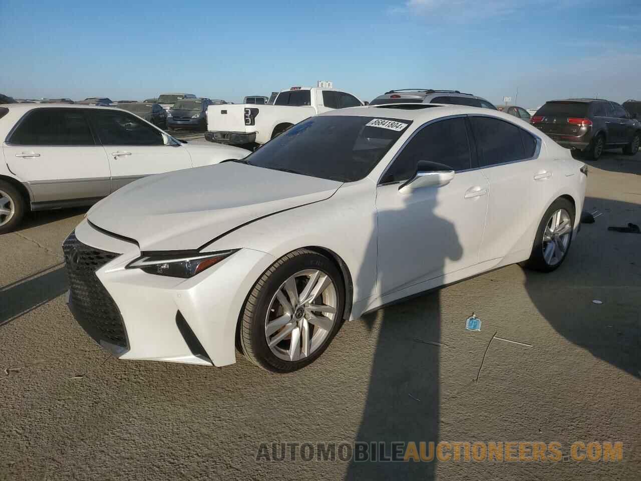 JTHCA1D2XM5110329 LEXUS IS 2021