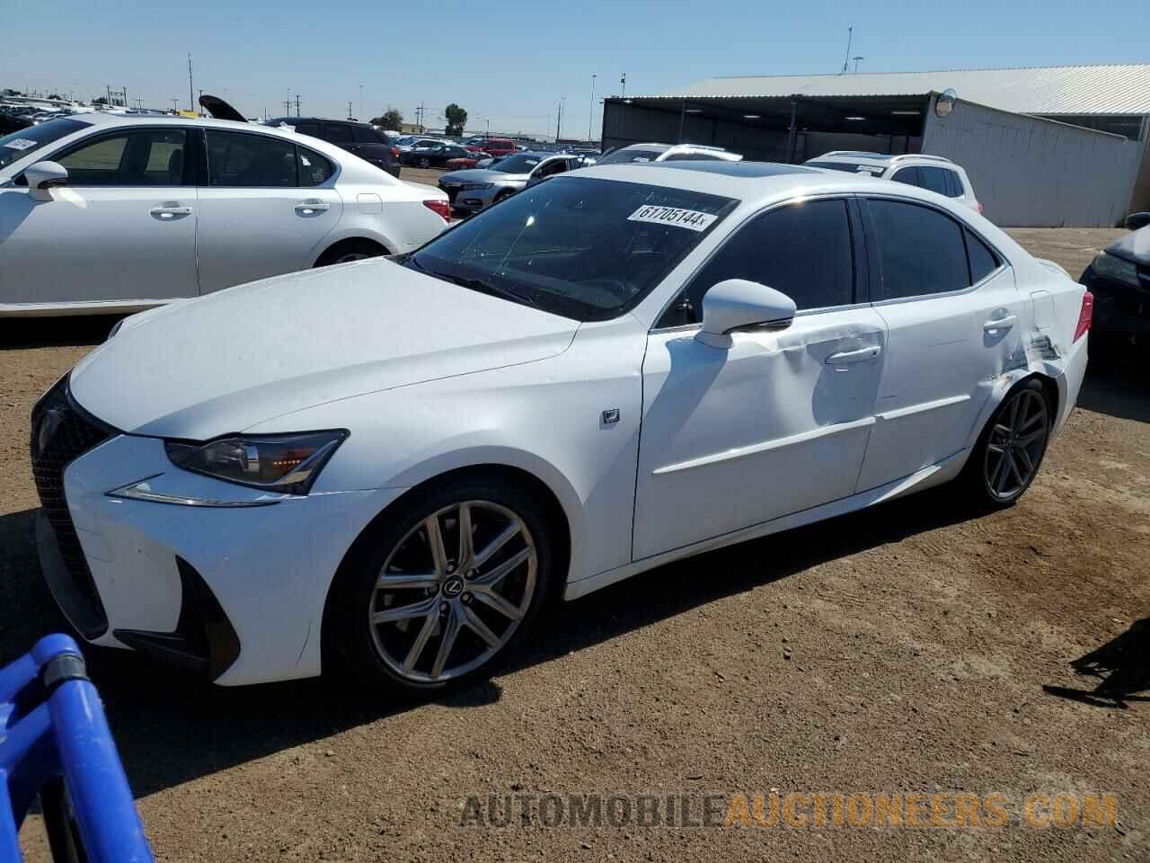 JTHCE1D22H5014186 LEXUS IS 2017