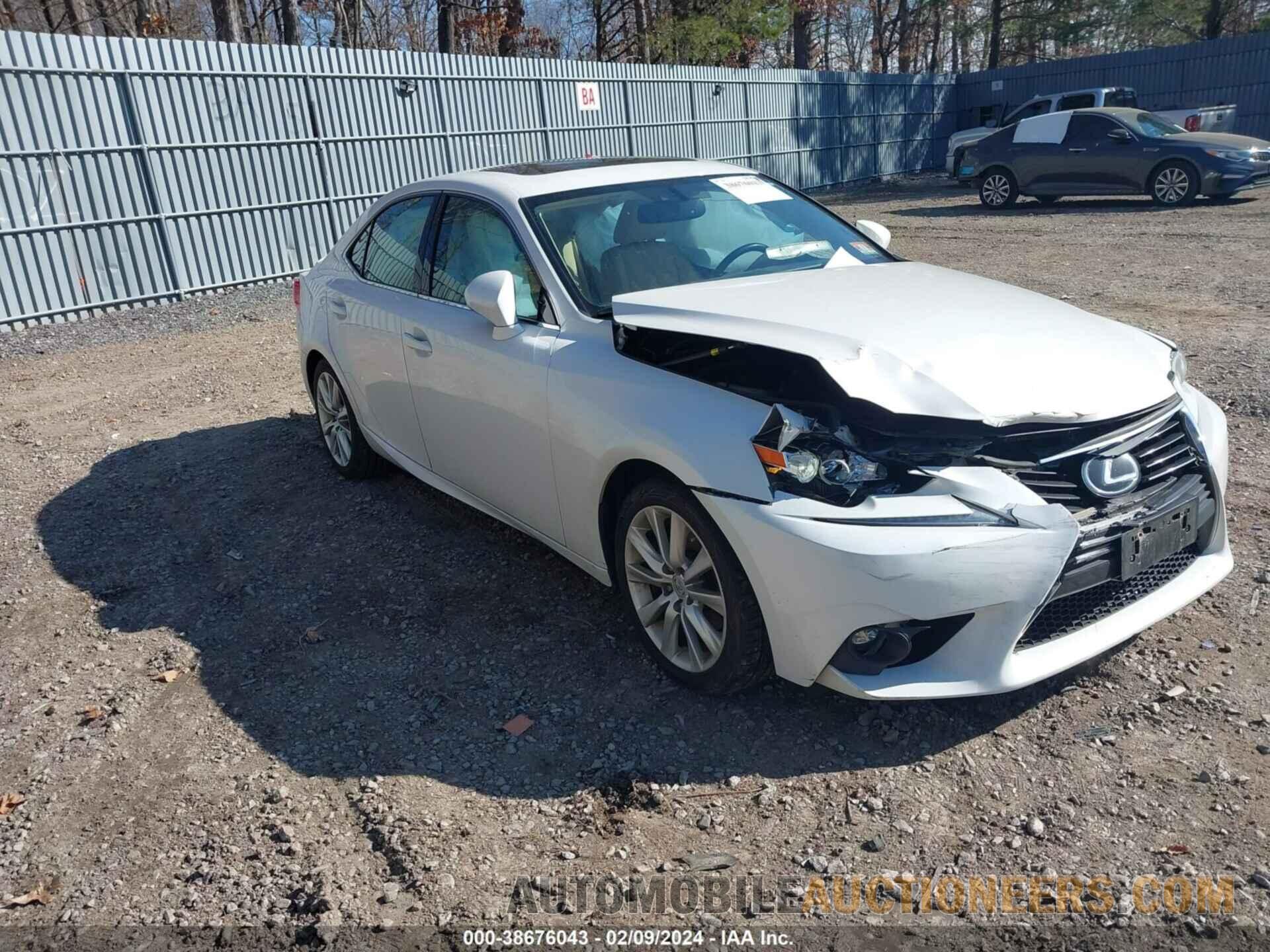 JTHCF1D20F5028016 LEXUS IS 250 2015