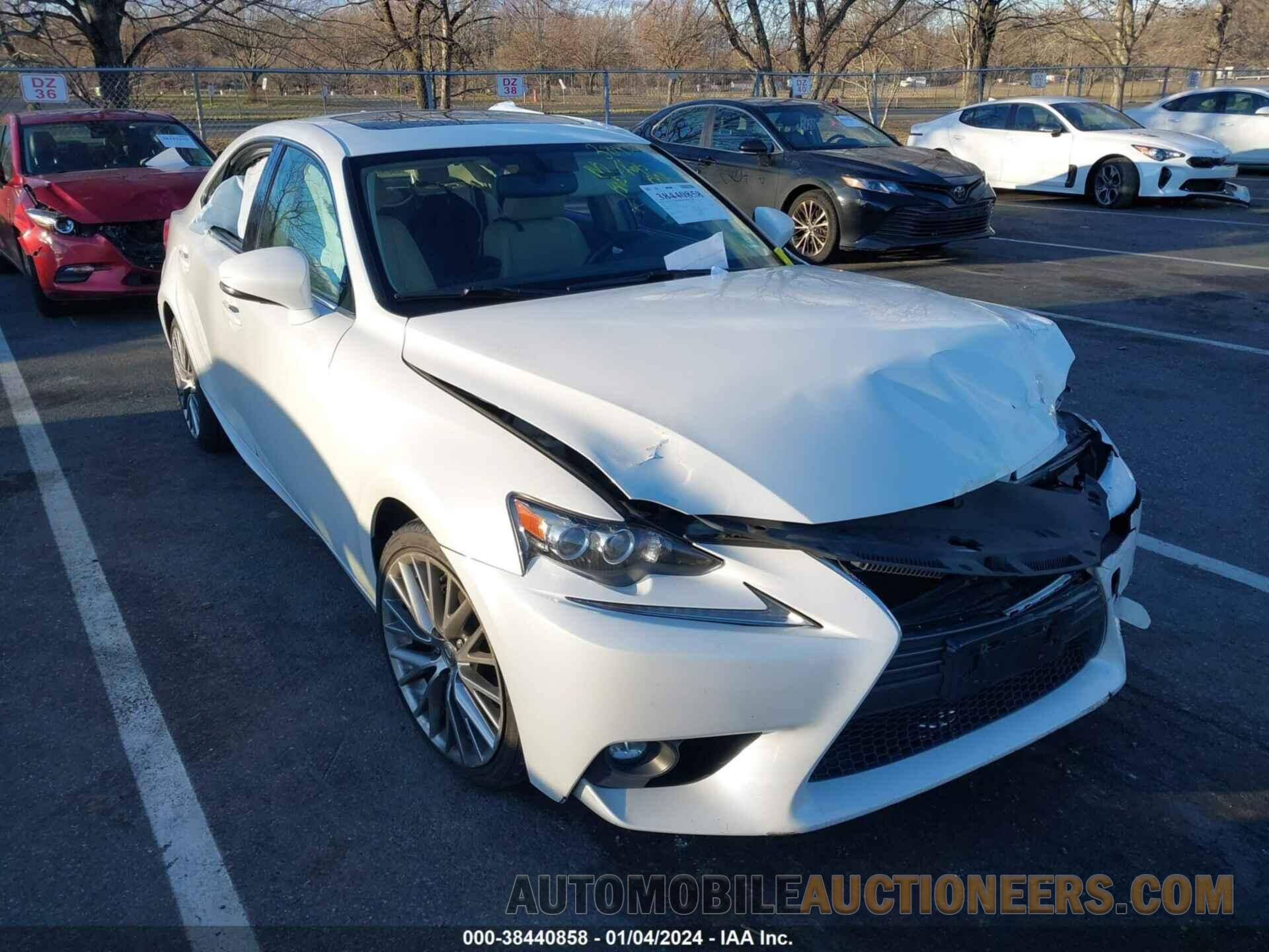 JTHCF1D23F5015941 LEXUS IS 250 2015