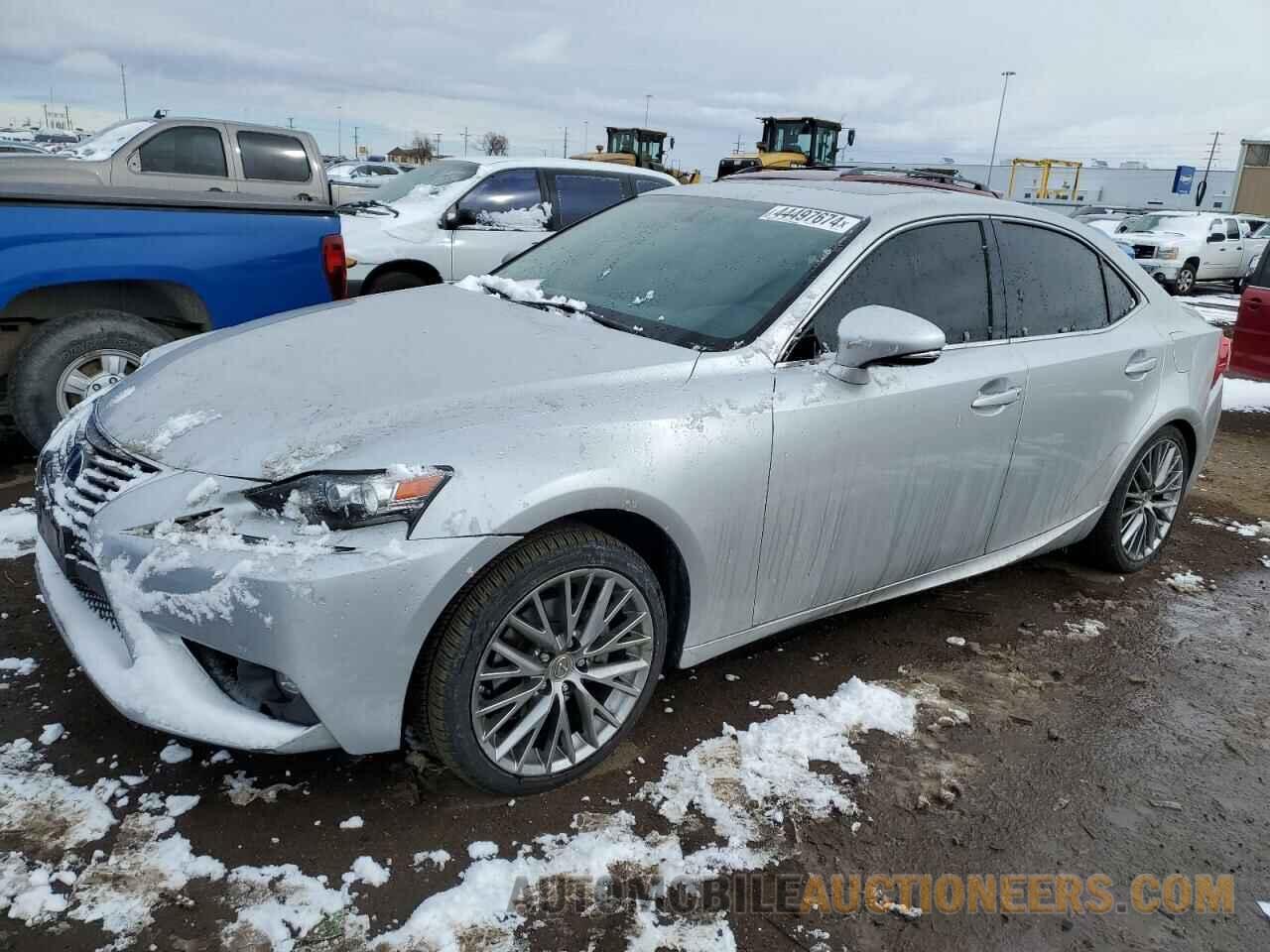 JTHCF1D26F5021068 LEXUS IS 2015