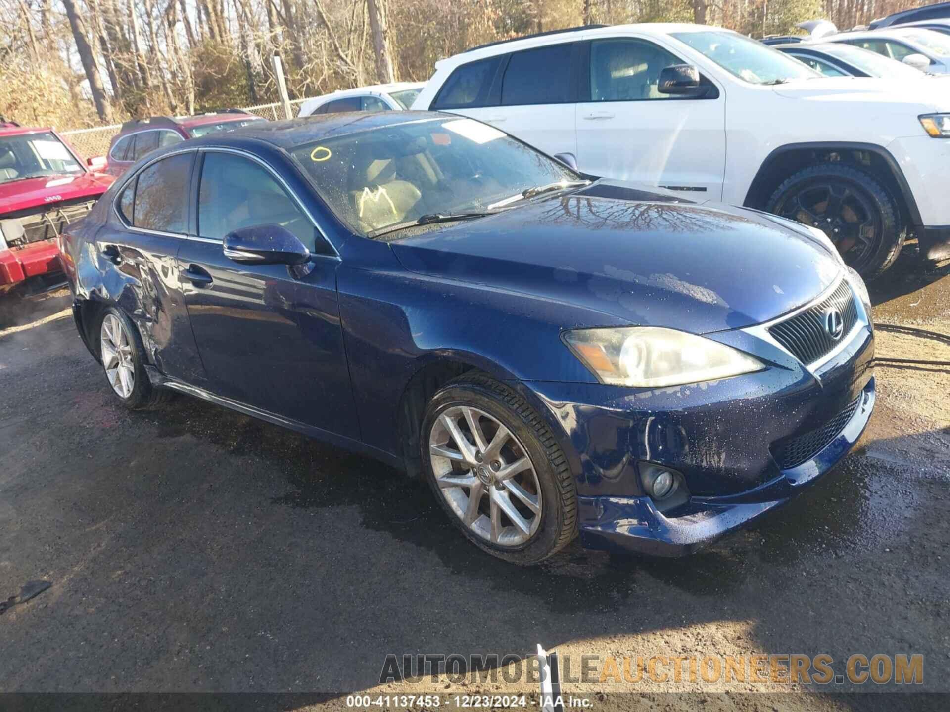 JTHCF5C21D5063394 LEXUS IS 250 2013