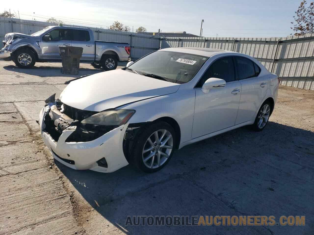 JTHCF5C22D5063761 LEXUS IS 2013