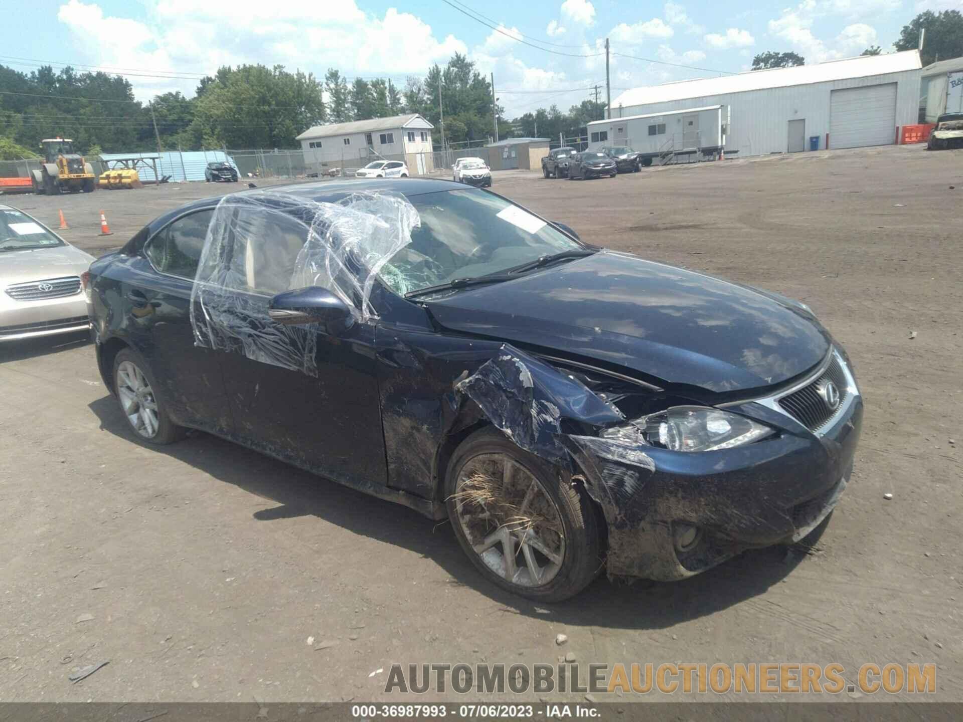 JTHCF5C25C5060707 LEXUS IS 250 2012