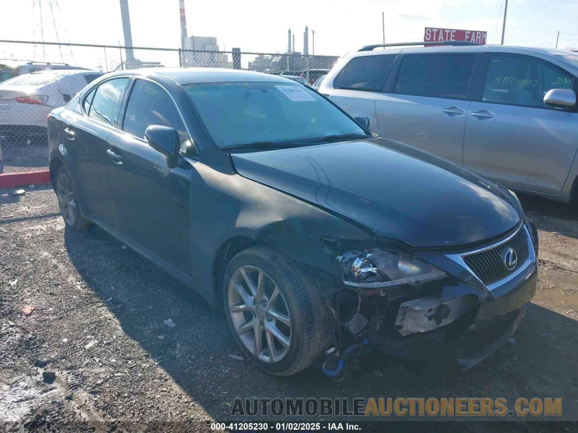 JTHCF5C26B5050797 LEXUS IS 250 2011