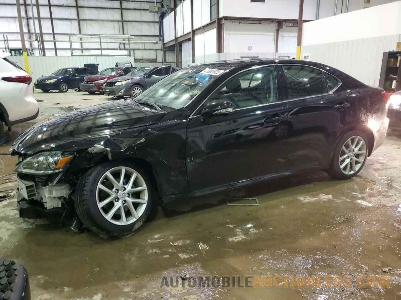 JTHCF5C27B5046418 LEXUS IS 2011