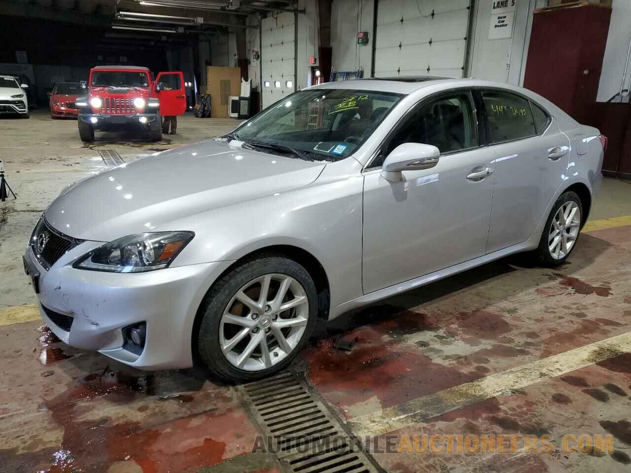 JTHCF5C2XC5059097 LEXUS IS 2012