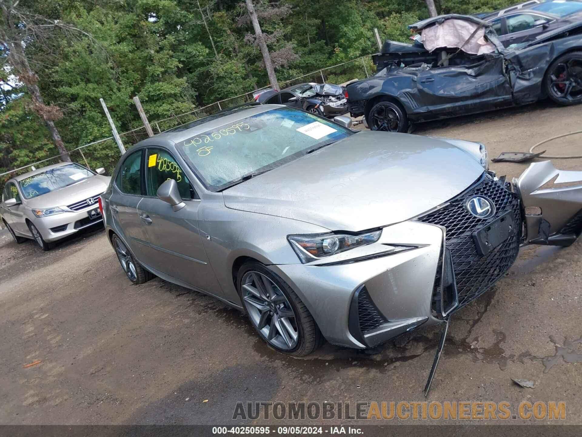 JTHCM1D22H5015521 LEXUS IS 300 2017