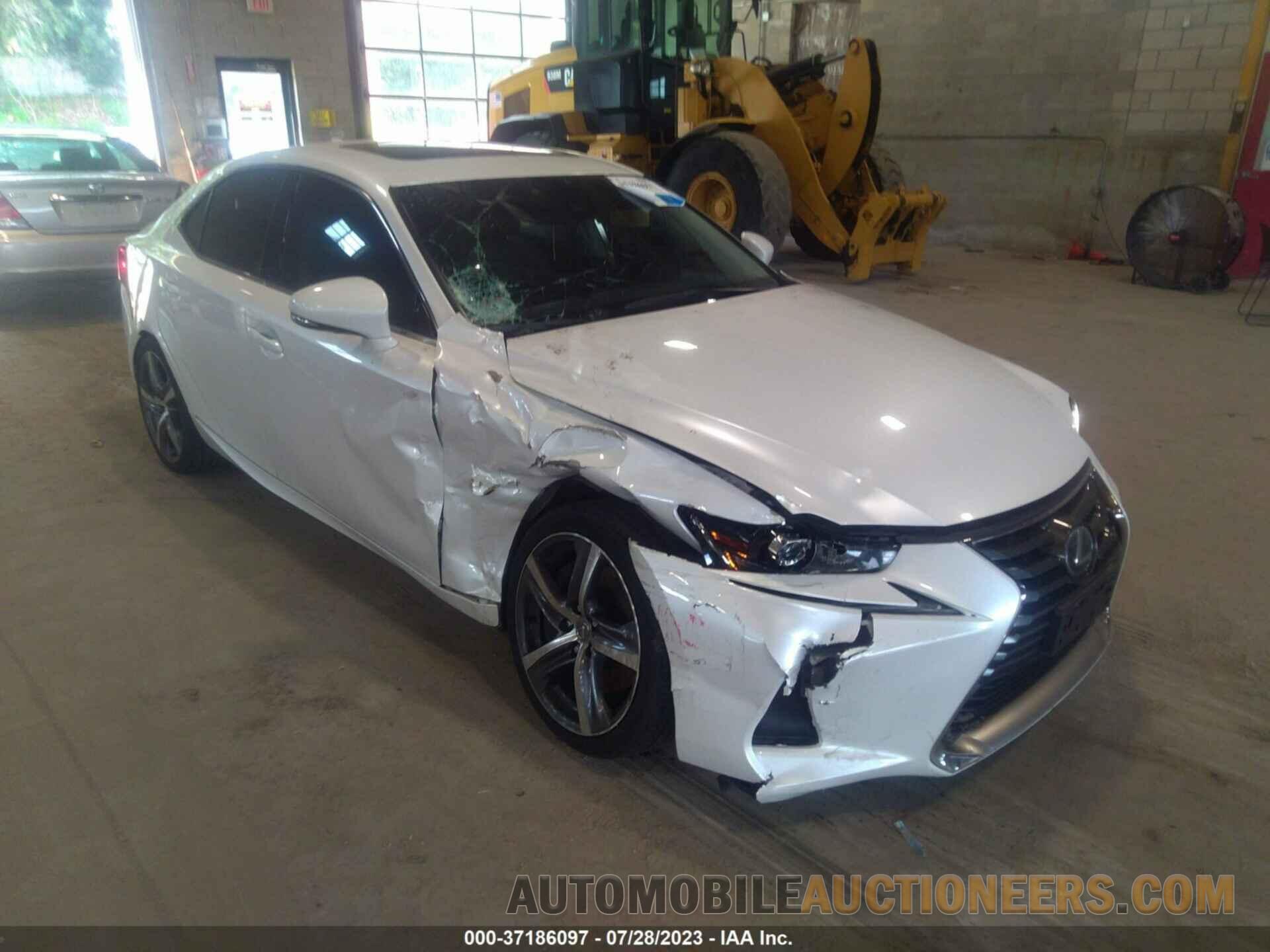 JTHCM1D24H5017609 LEXUS IS 2017