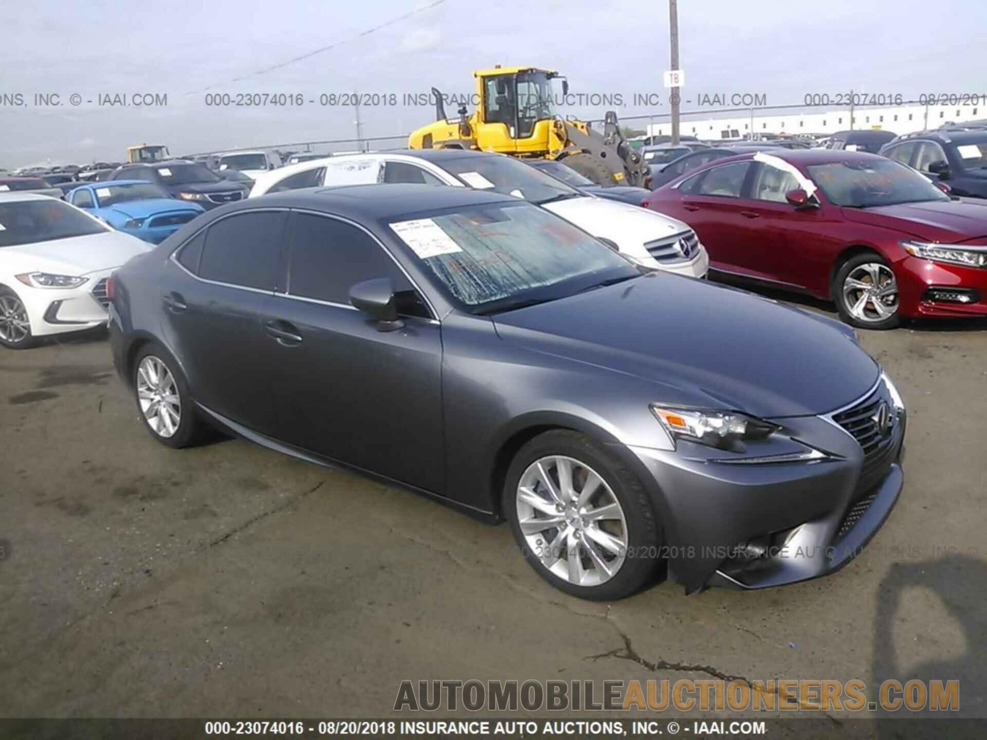 JTHCM1D26G5001765 Lexus Is 2016