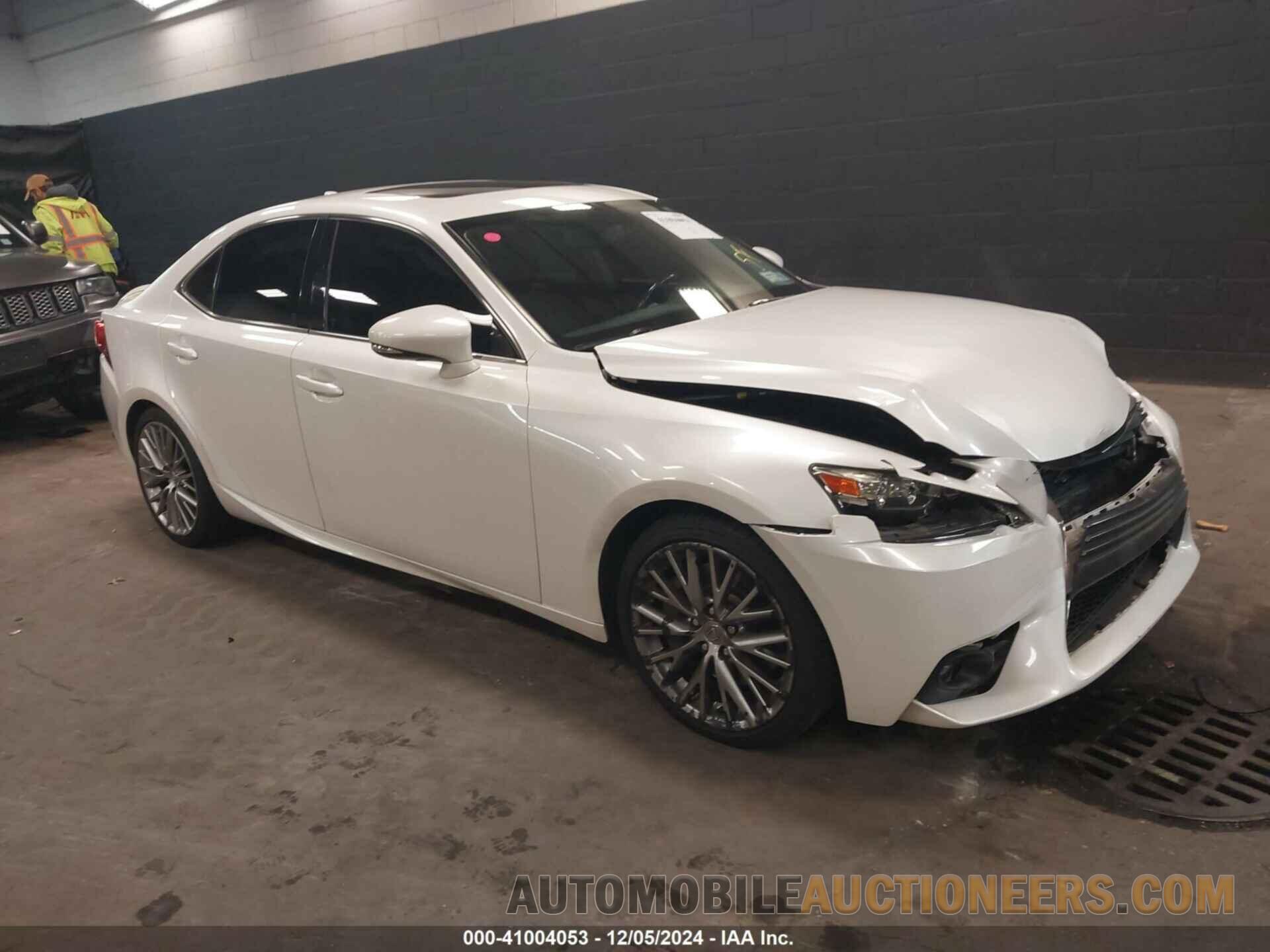 JTHCM1D26G5012359 LEXUS IS 300 2016