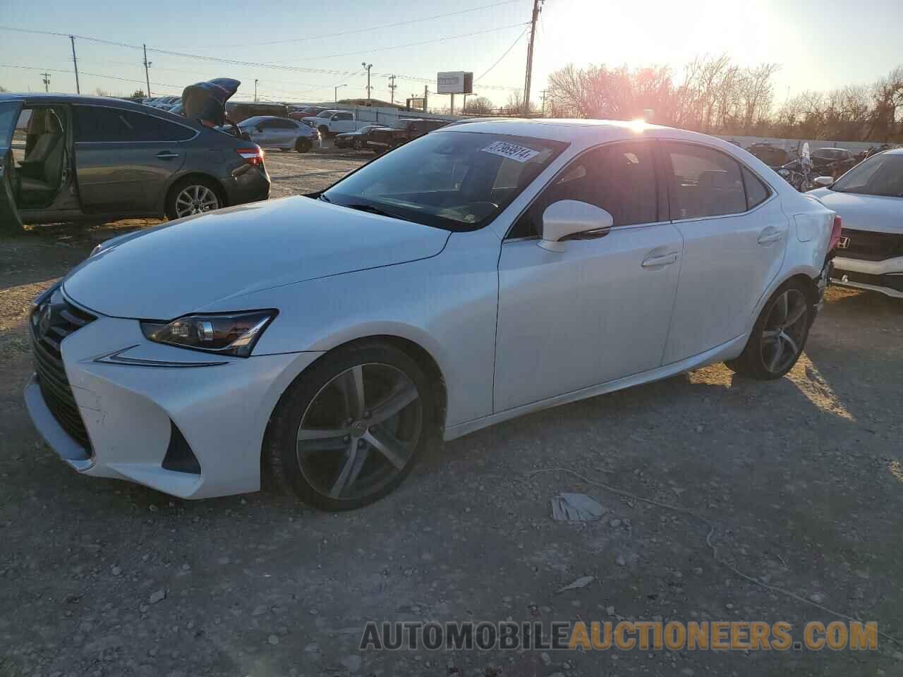 JTHCM1D26H5020429 LEXUS IS 2017