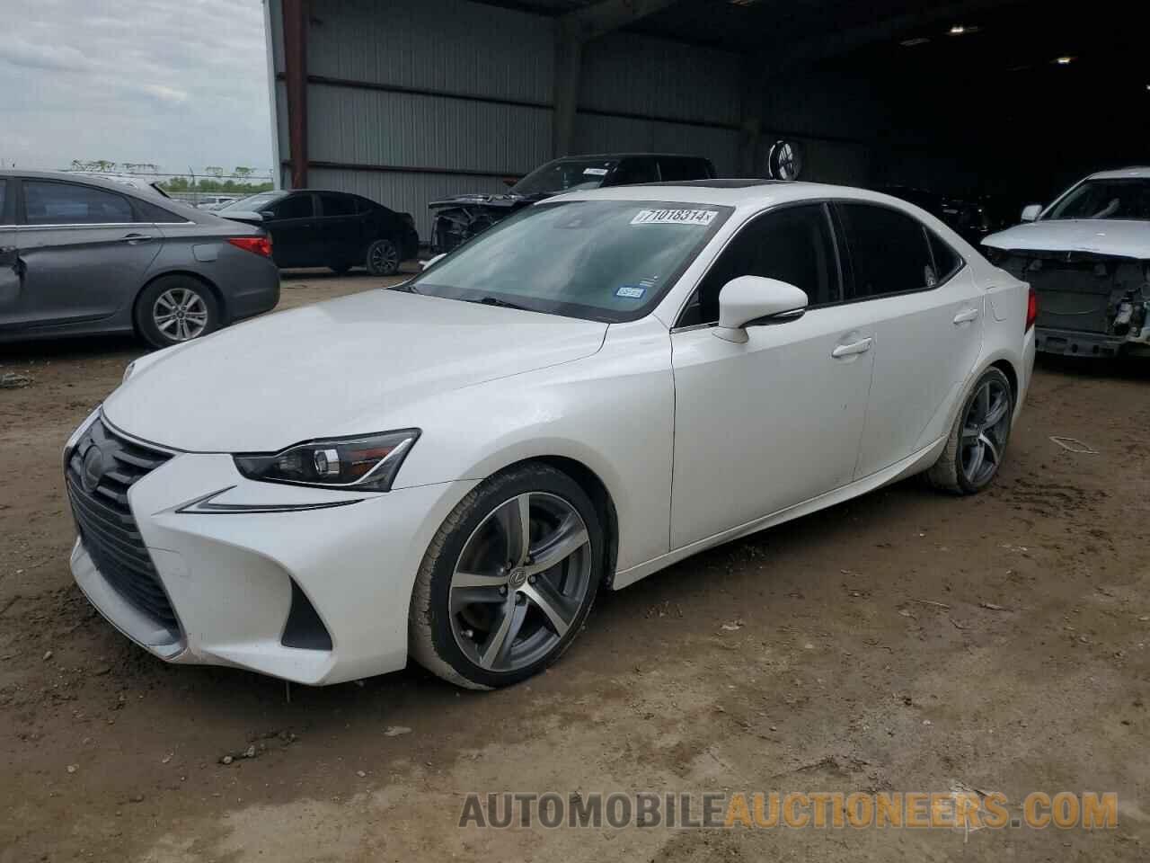 JTHCM1D29H5020487 LEXUS IS 2017