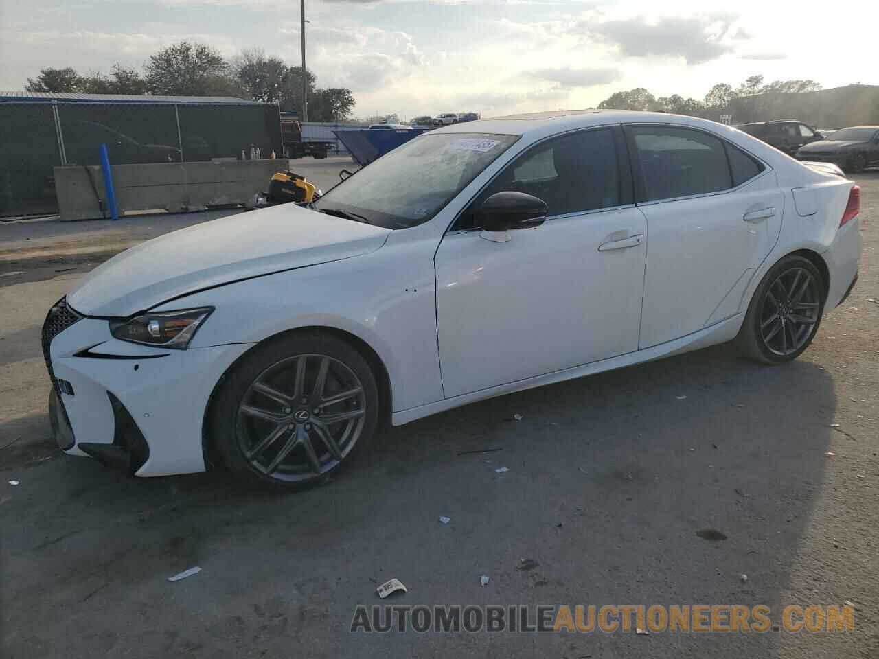 JTHCZ1D21J5015257 LEXUS IS 2018