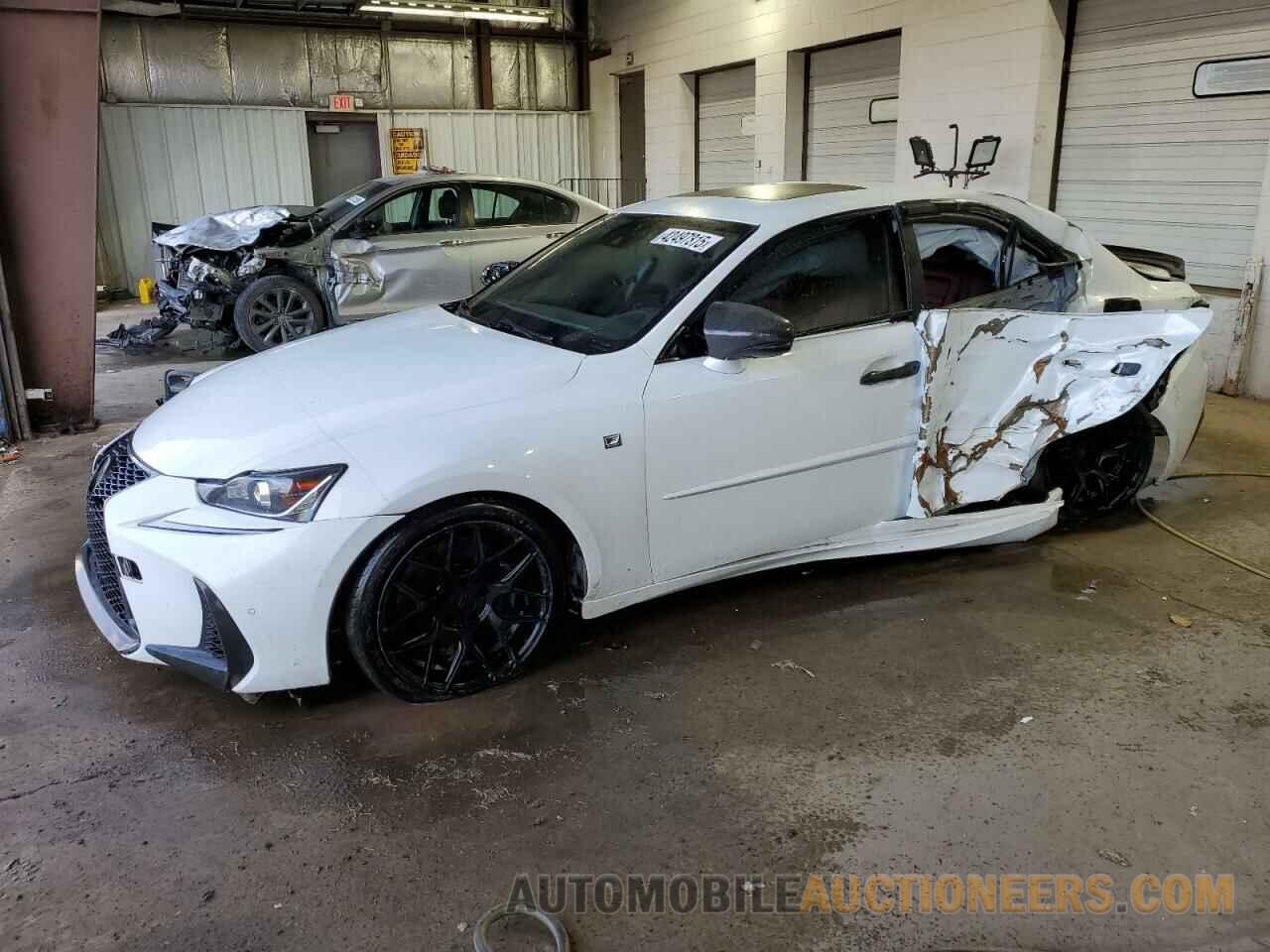 JTHCZ1D2XJ5014883 LEXUS IS 2018