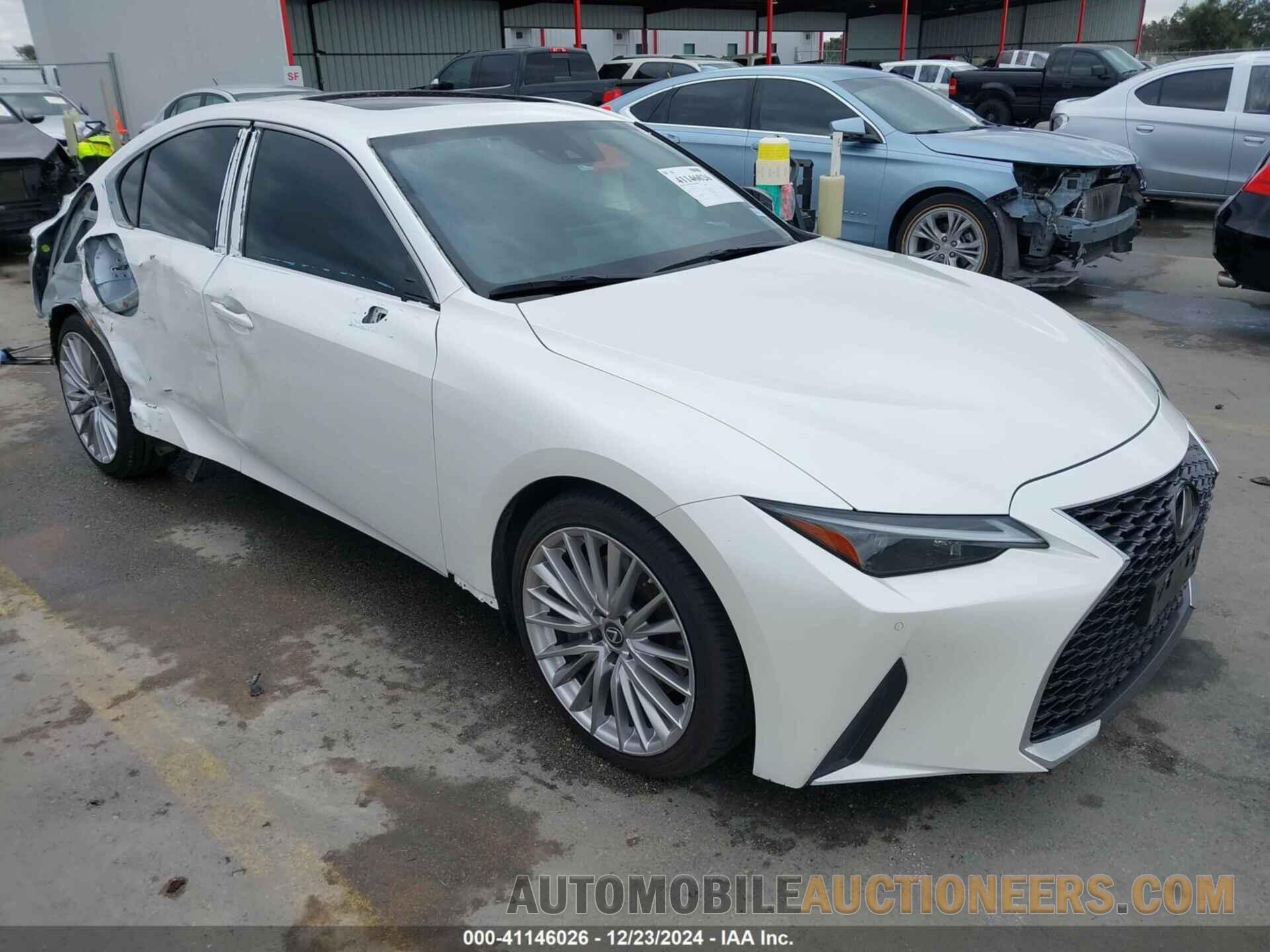 JTHDA1D23N5121856 LEXUS IS 300 2022