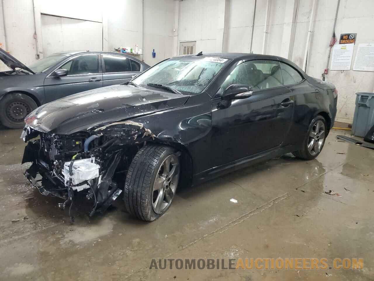 JTHFF2C22B2520711 LEXUS IS 2011