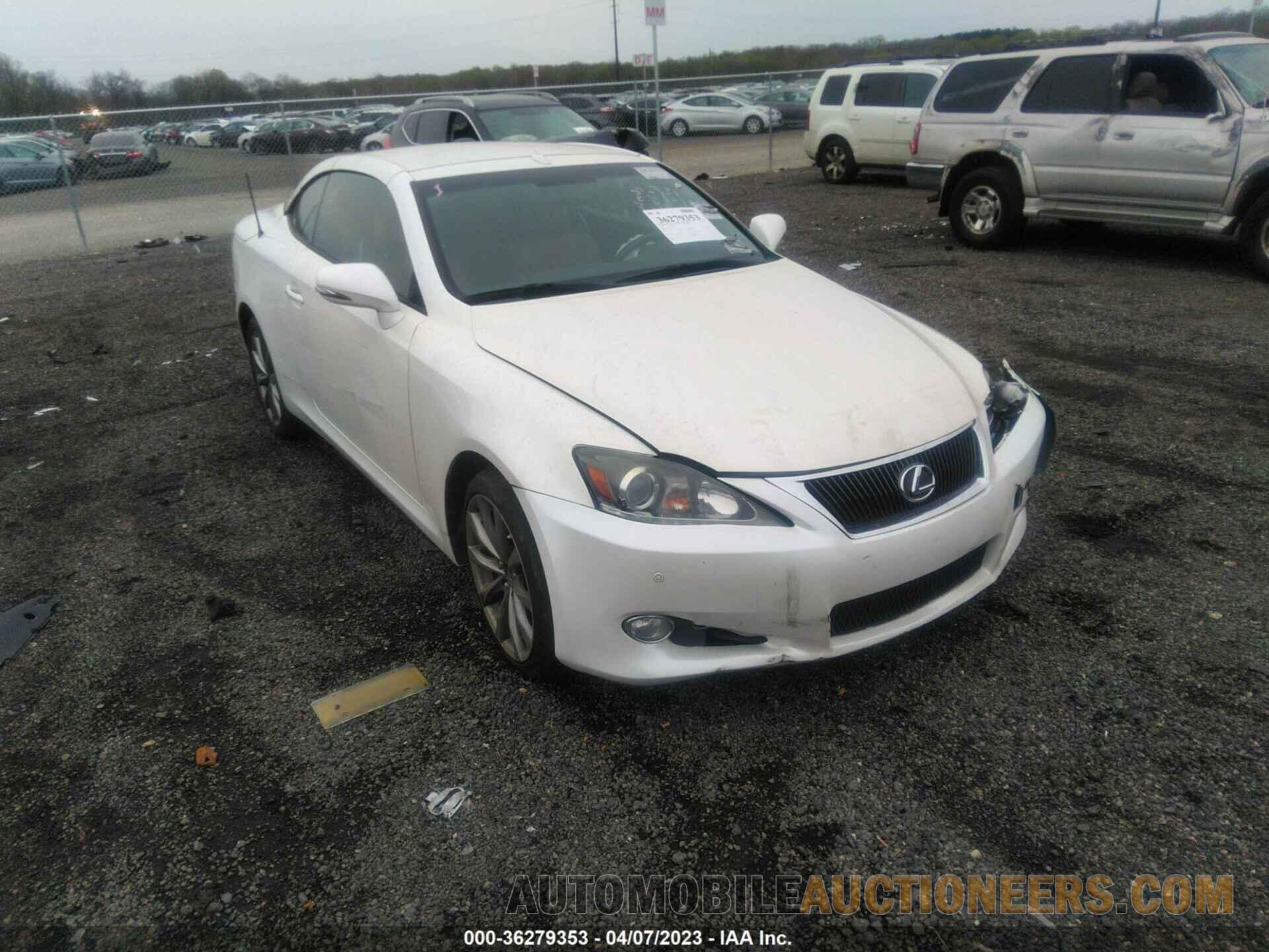 JTHFF2C25F2532454 LEXUS IS 250C 2015