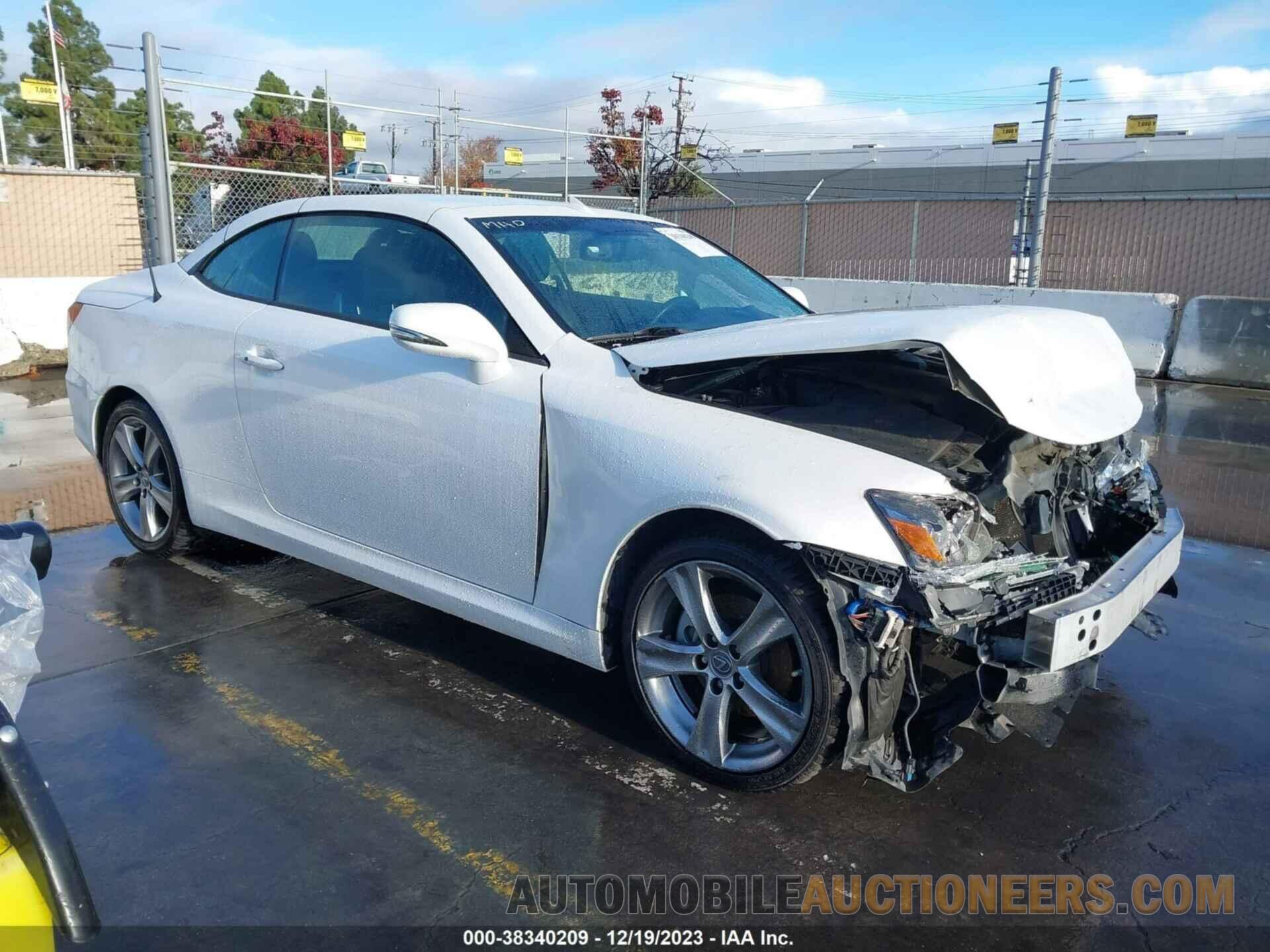 JTHFF2C27F2532620 LEXUS IS 2015