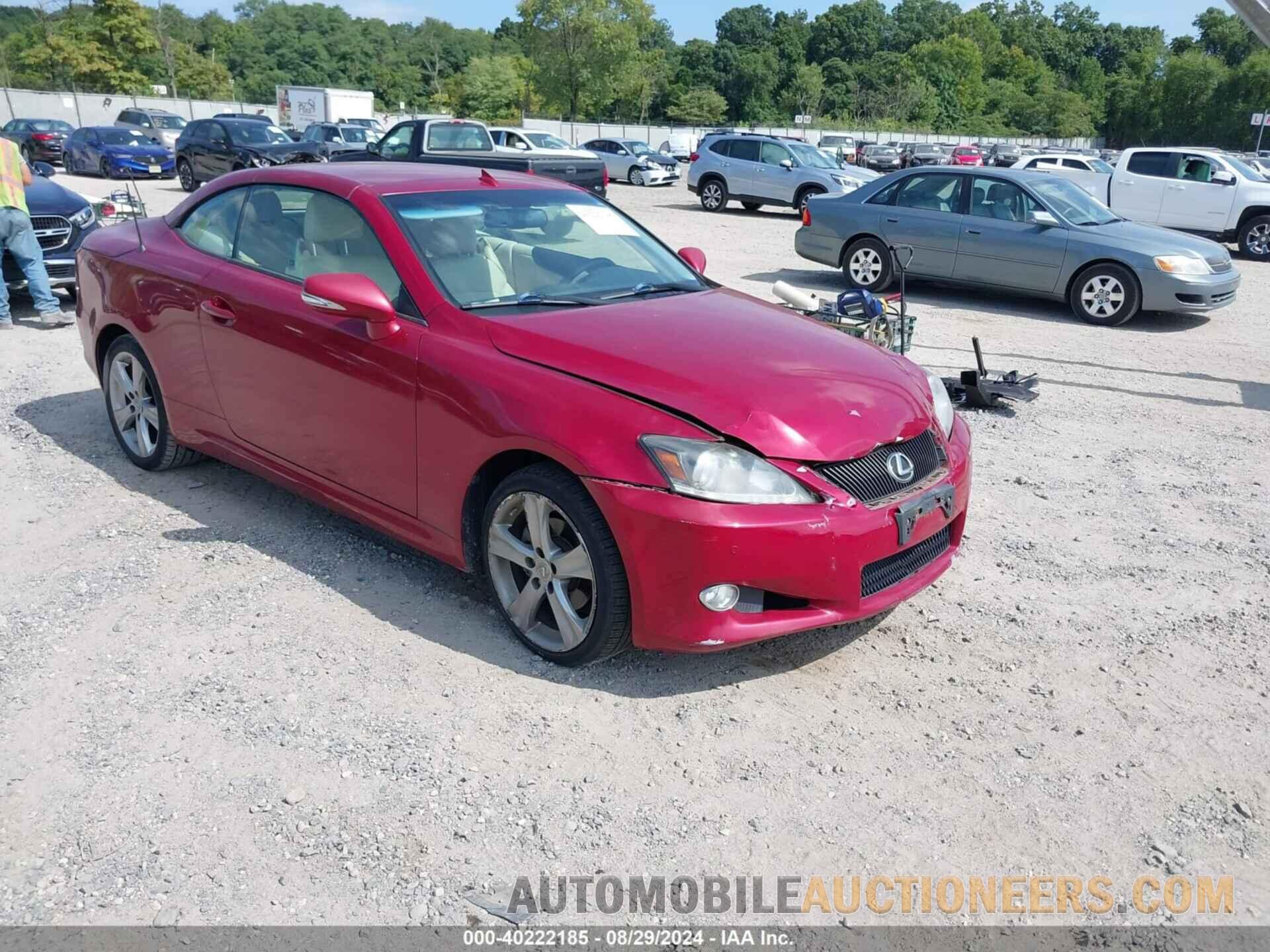 JTHFF2C27F2532942 LEXUS IS 250C 2015