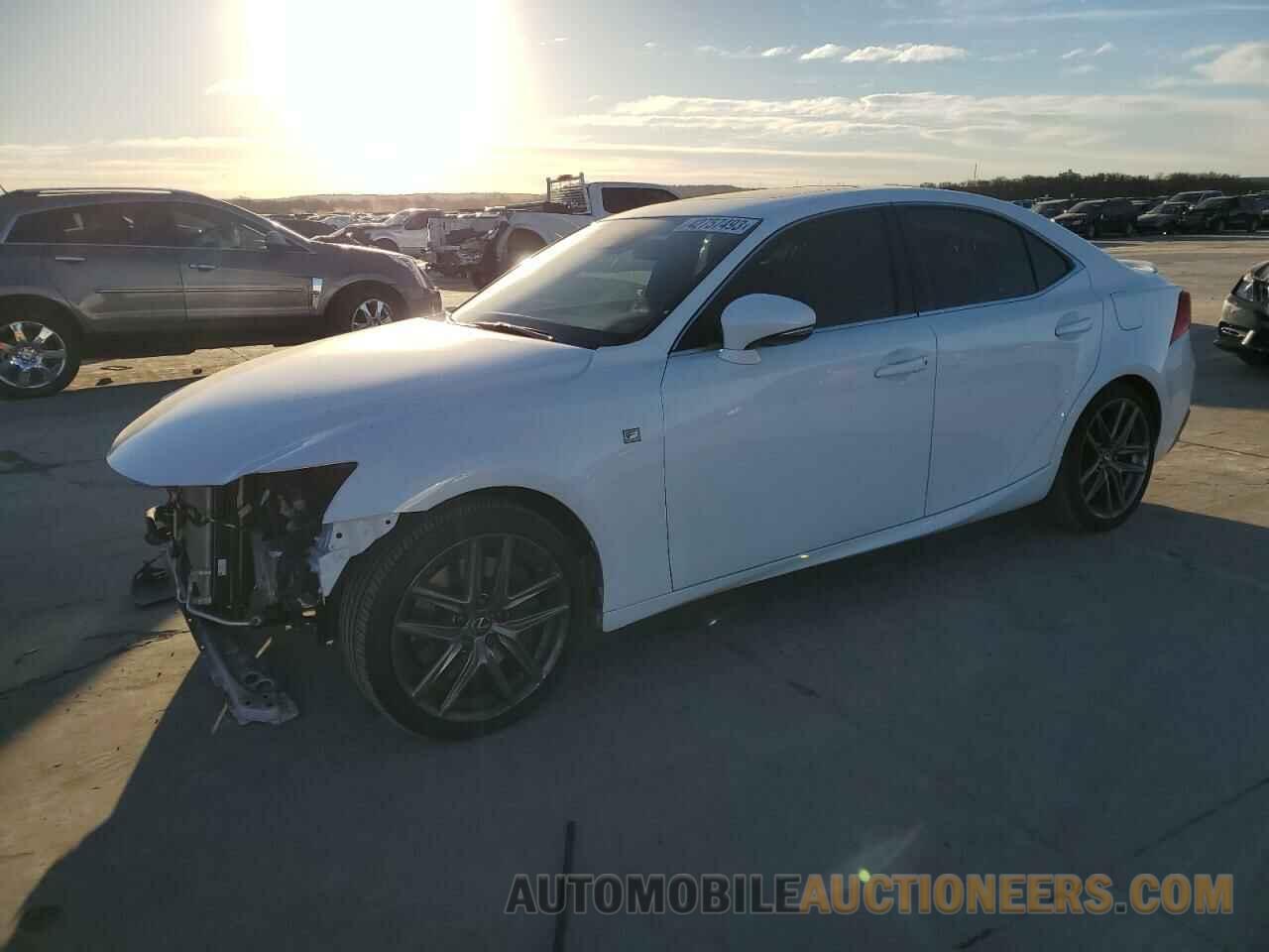 JTHGA1D24L5104686 LEXUS IS 2020