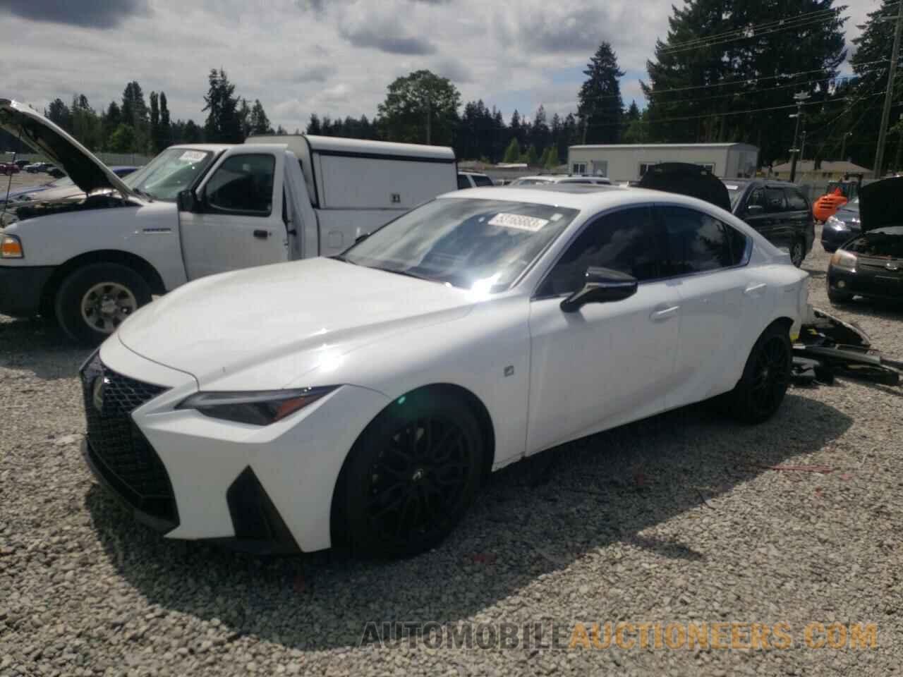 JTHGZ1B20M5038098 LEXUS IS 2021