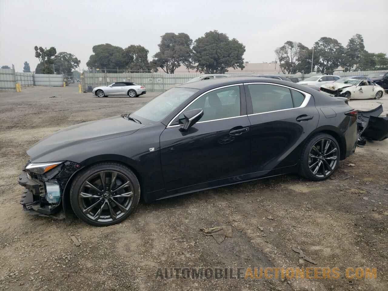 JTHGZ1B24M5038945 LEXUS IS 2021