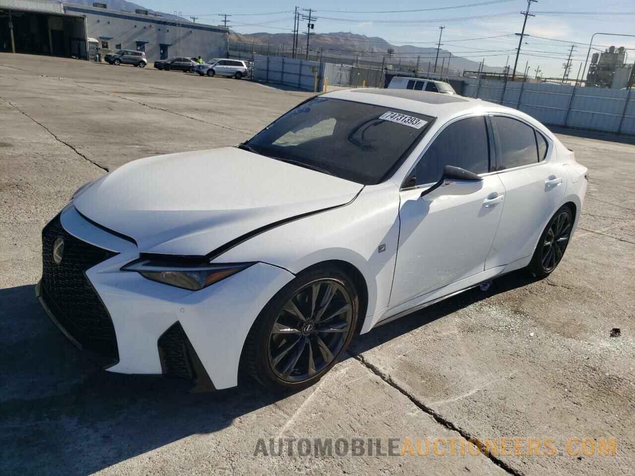 JTHGZ1B26M5042690 LEXUS IS 2021