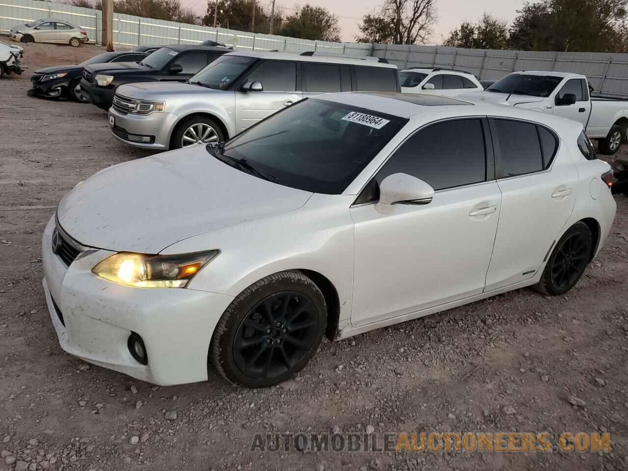 JTHKD5BH0B2028061 LEXUS CT 200 2011