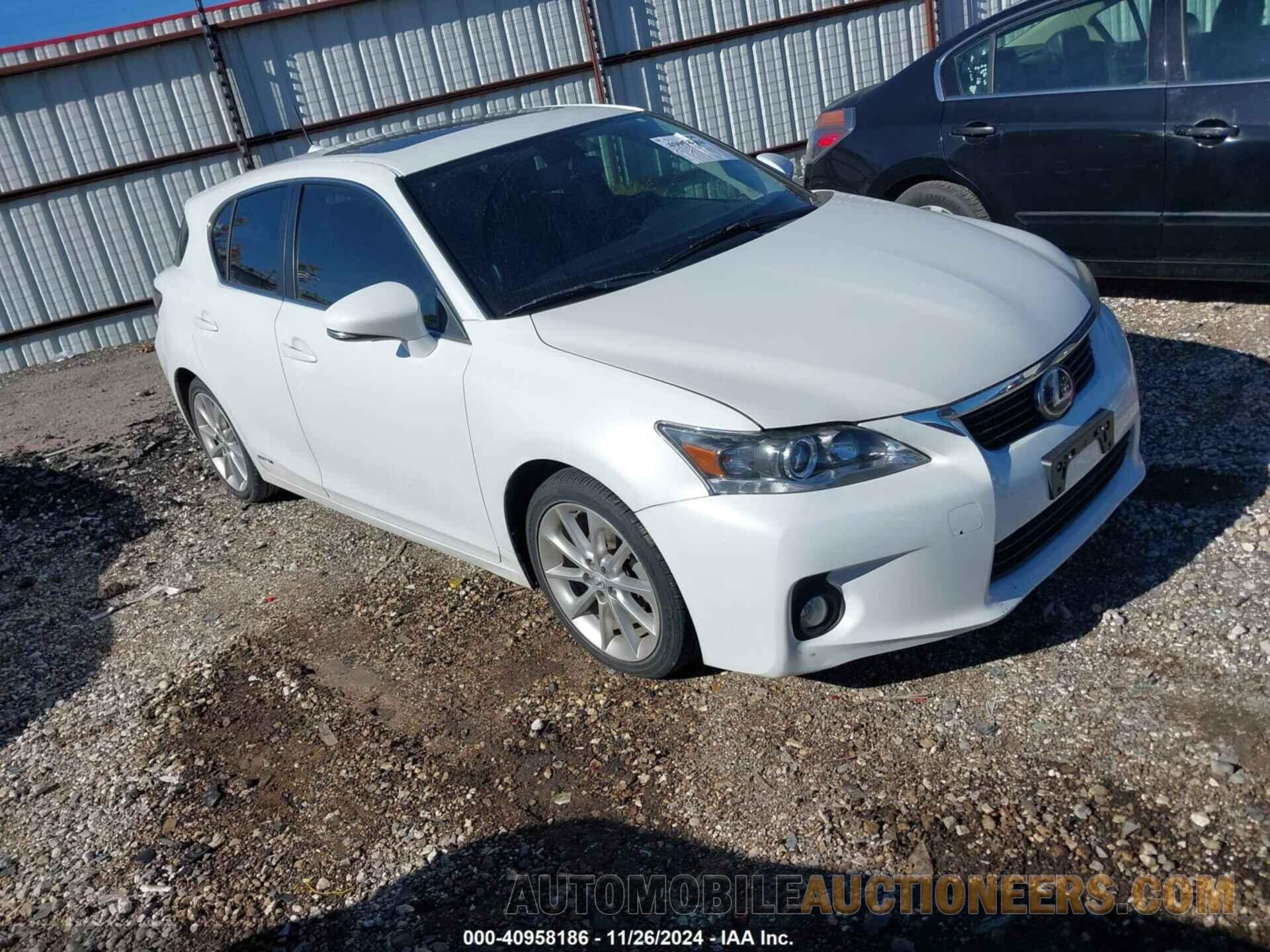 JTHKD5BH0D2166735 LEXUS CT 200H 2013