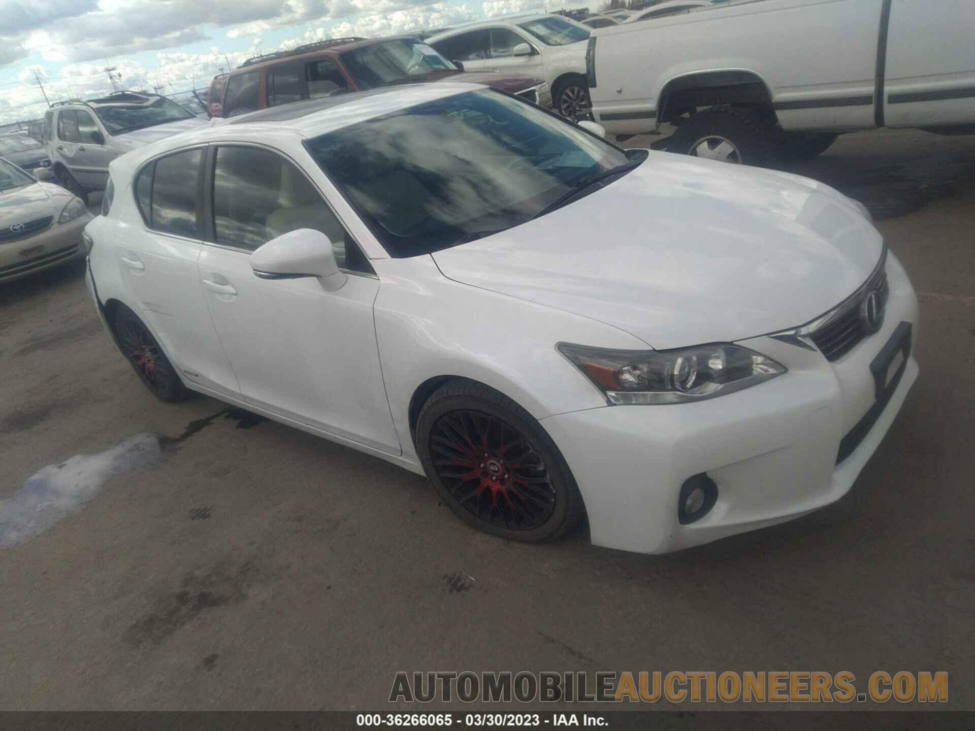 JTHKD5BH1B2044270 LEXUS CT 200H 2011