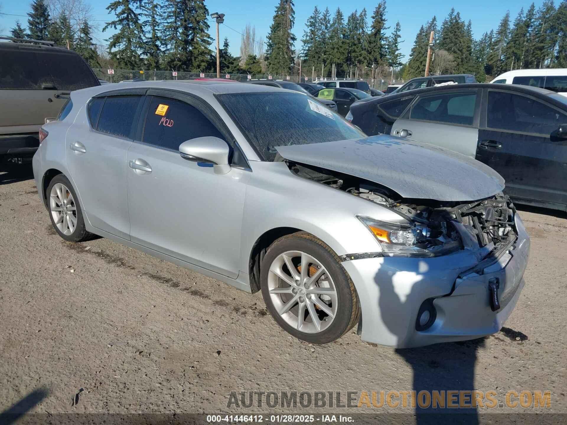 JTHKD5BH2B2006451 LEXUS CT 200H 2011