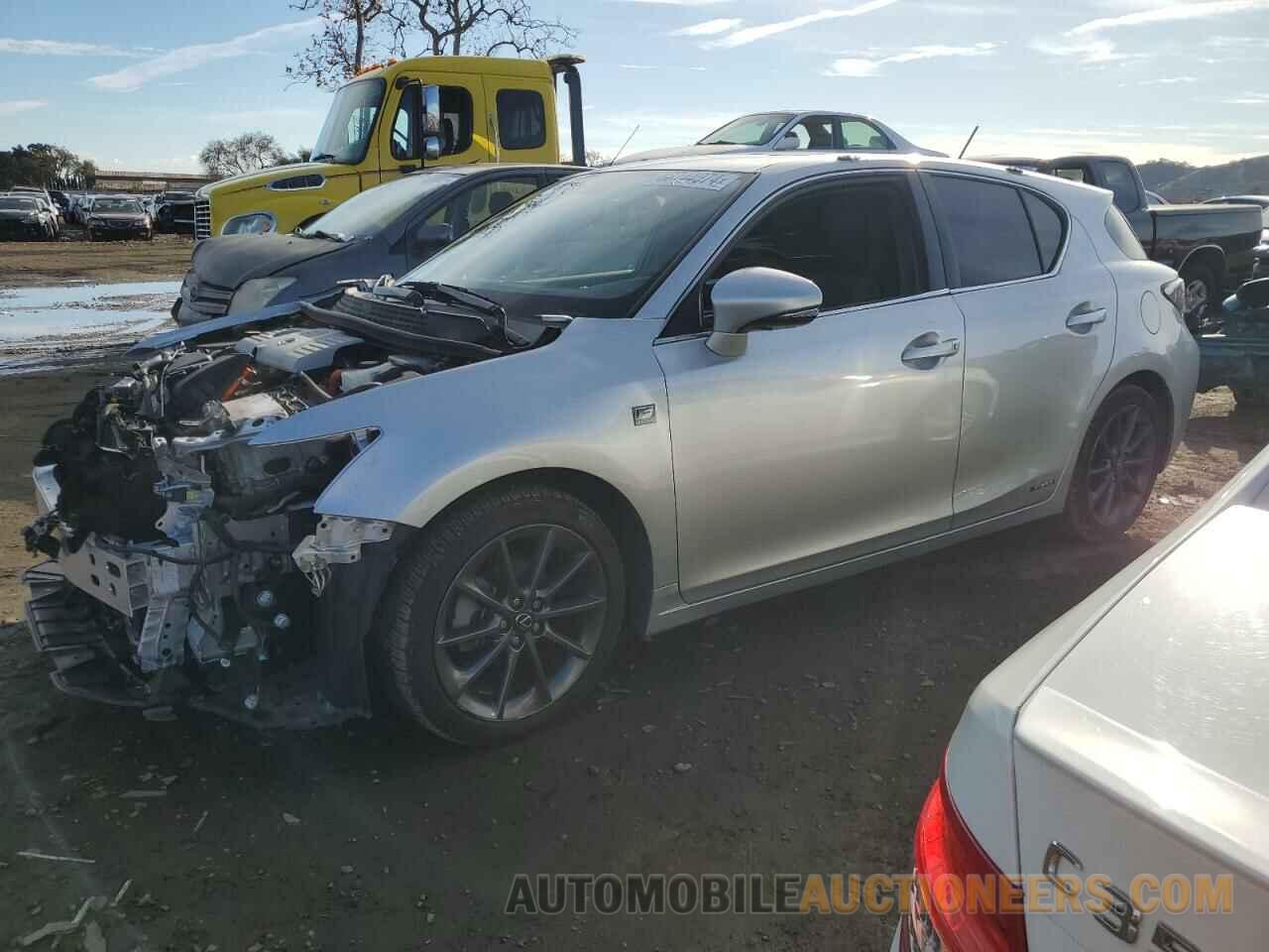 JTHKD5BH3D2158855 LEXUS CT 200 2013