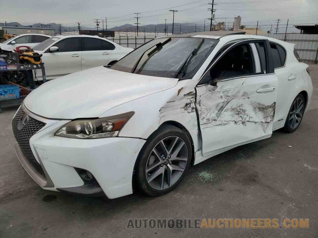 JTHKD5BH3F2214795 LEXUS CT 200 2015