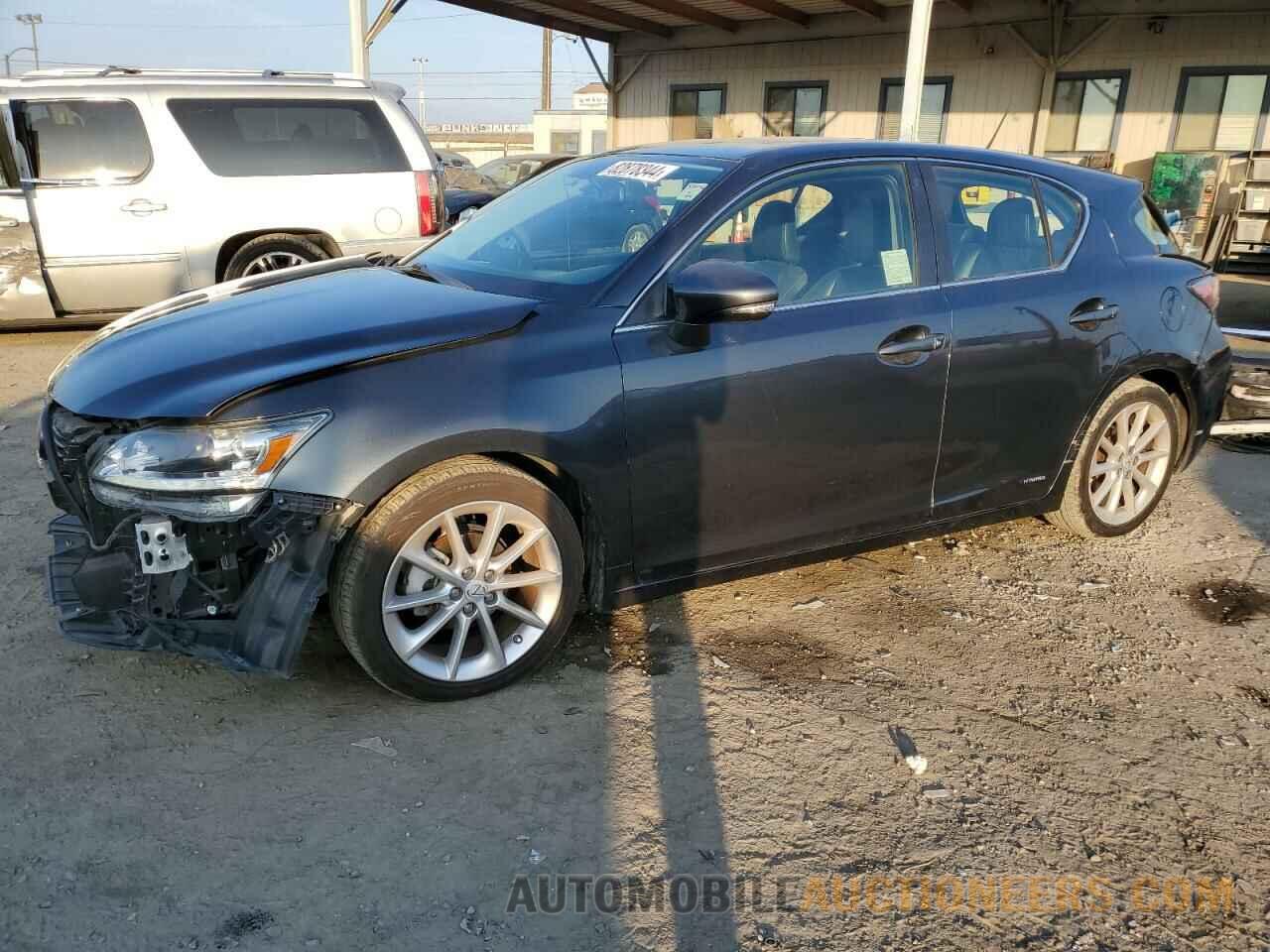 JTHKD5BH5B2003687 LEXUS CT 200 2011