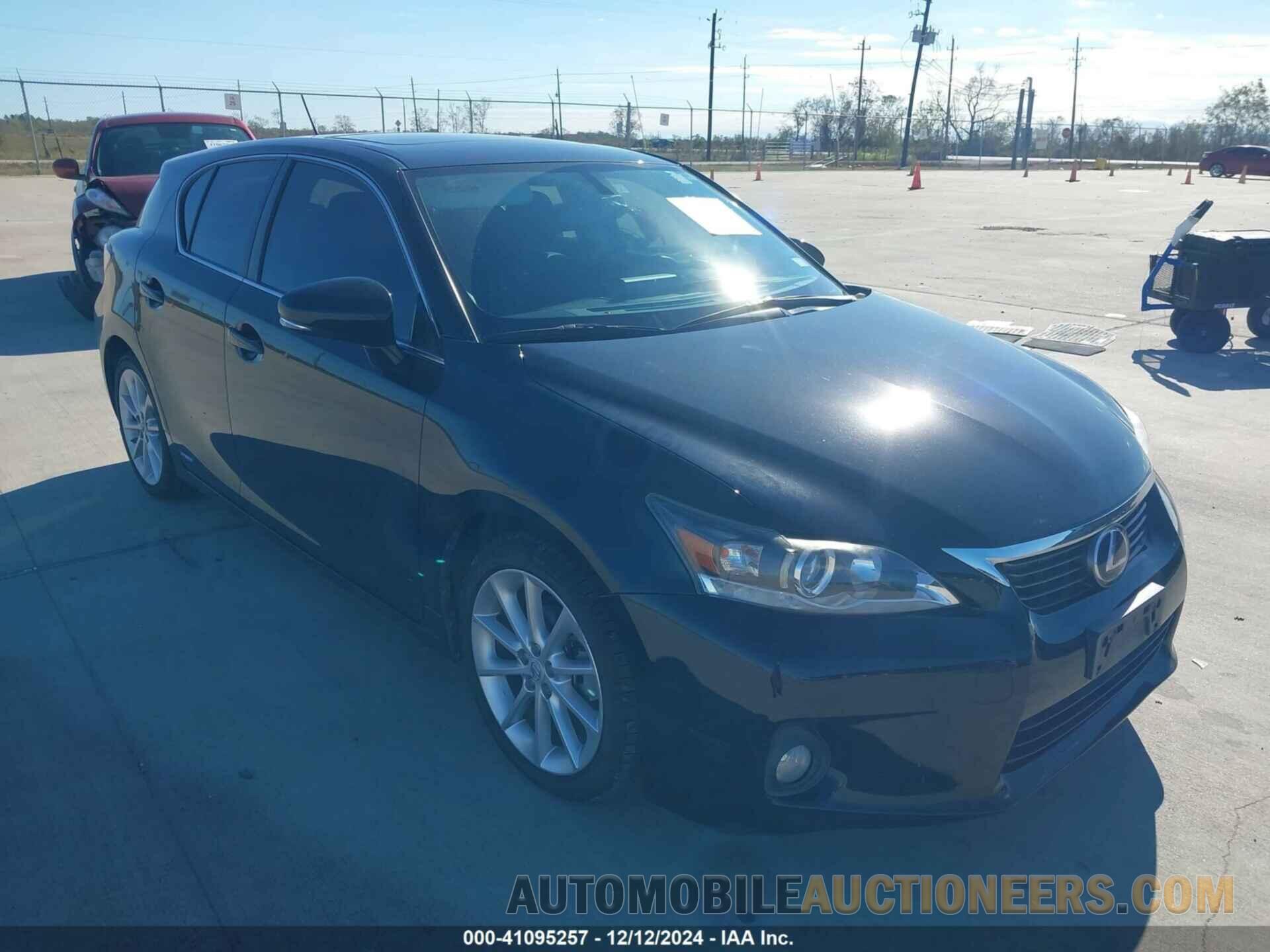 JTHKD5BH5D2153706 LEXUS CT 200H 2013