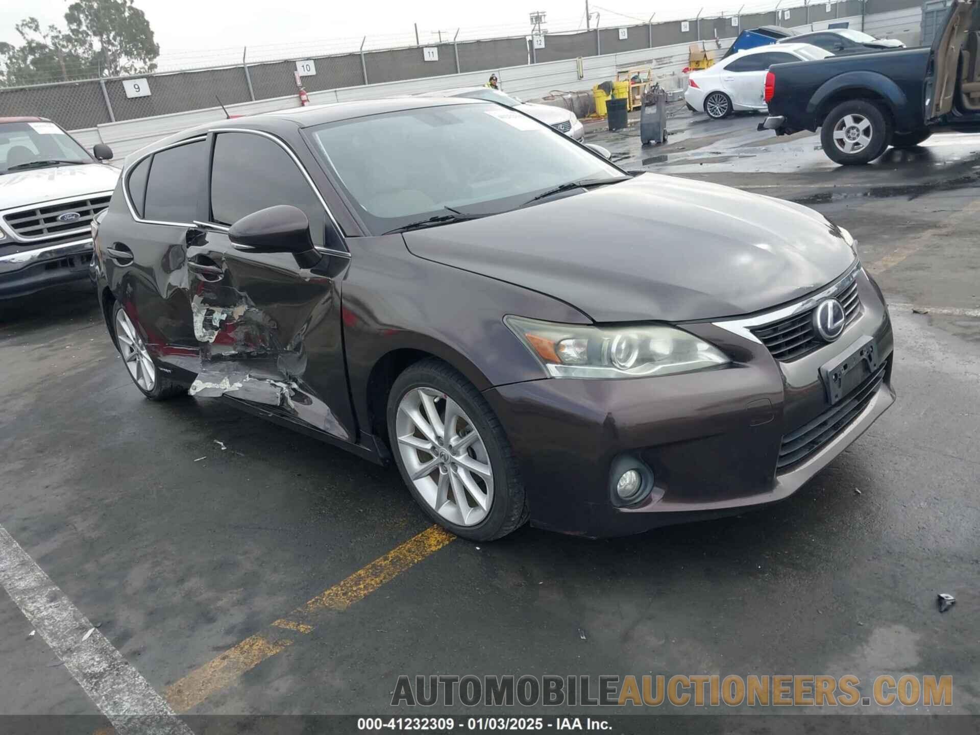 JTHKD5BH6D2136218 LEXUS CT 200H 2013