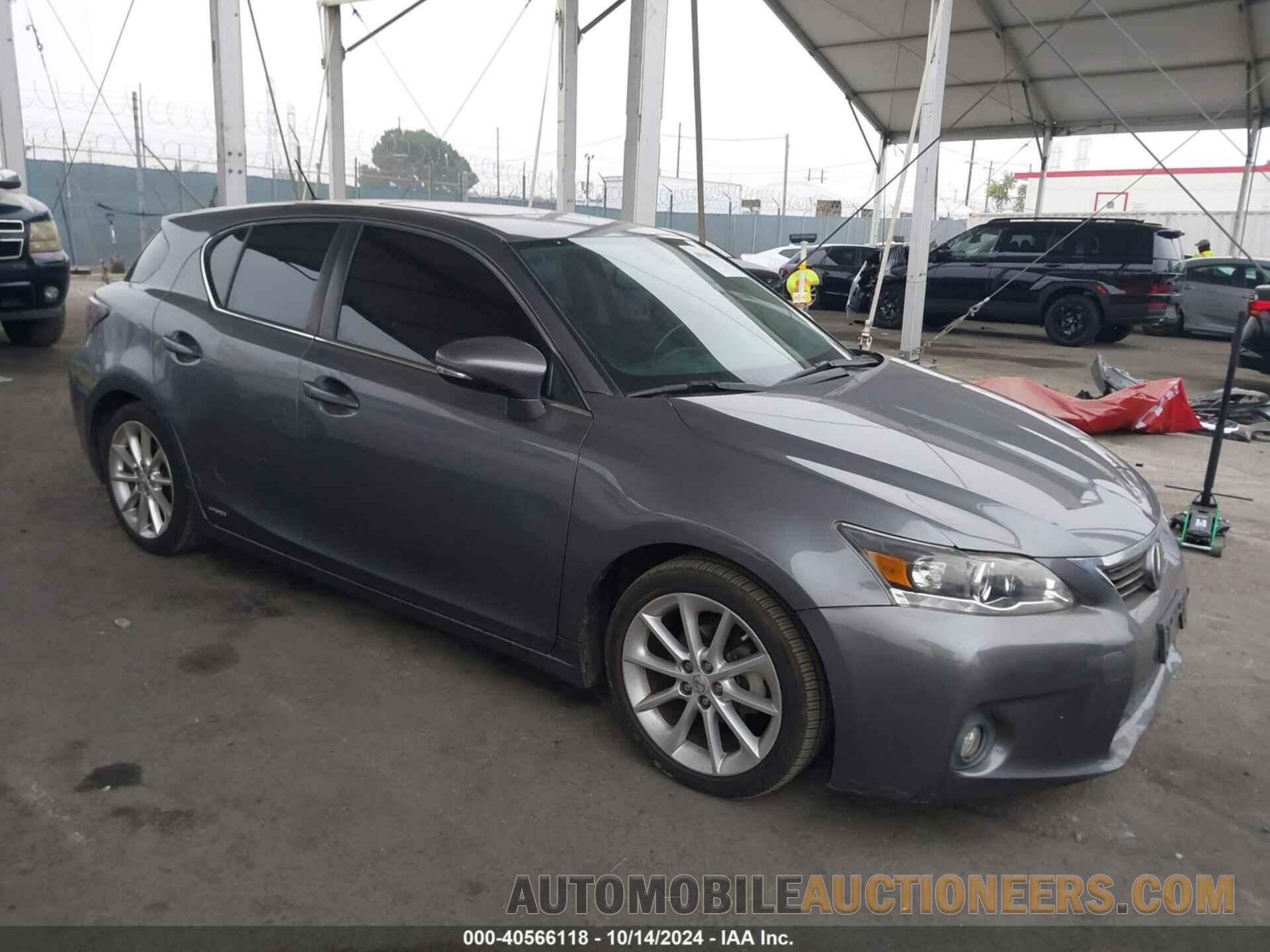 JTHKD5BH6D2142813 LEXUS CT 200H 2013