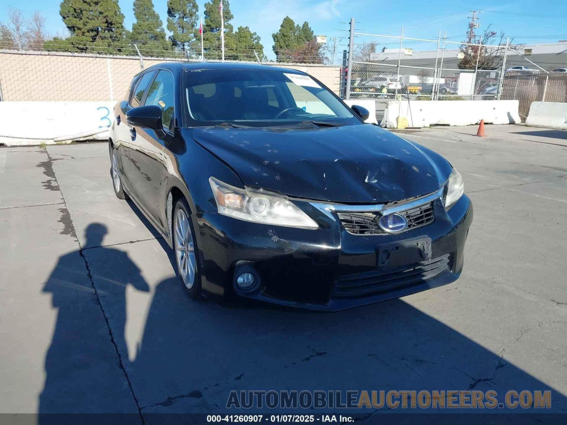 JTHKD5BH9D2150811 LEXUS CT 200H 2013