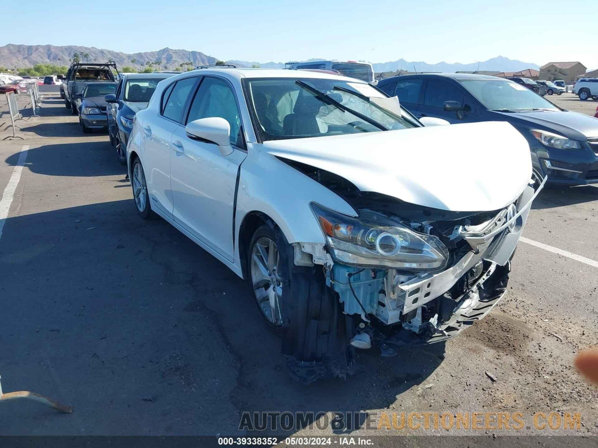 JTHKD5BHXF2219671 LEXUS CT 200H 2015