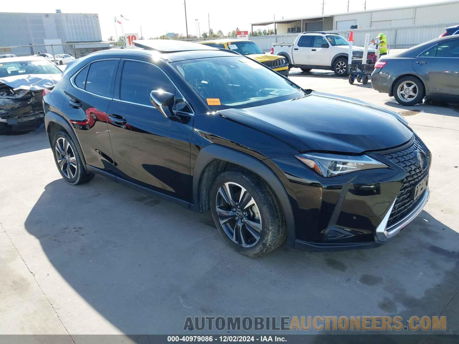 JTHP3JBH2M2045075 LEXUS UX 200 2021