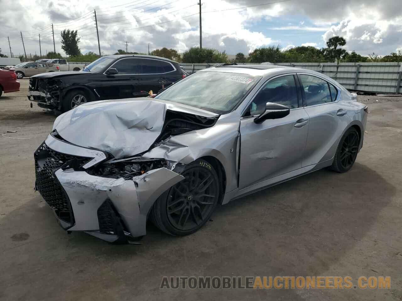 JTHSZ1B21N5051308 LEXUS IS 2022