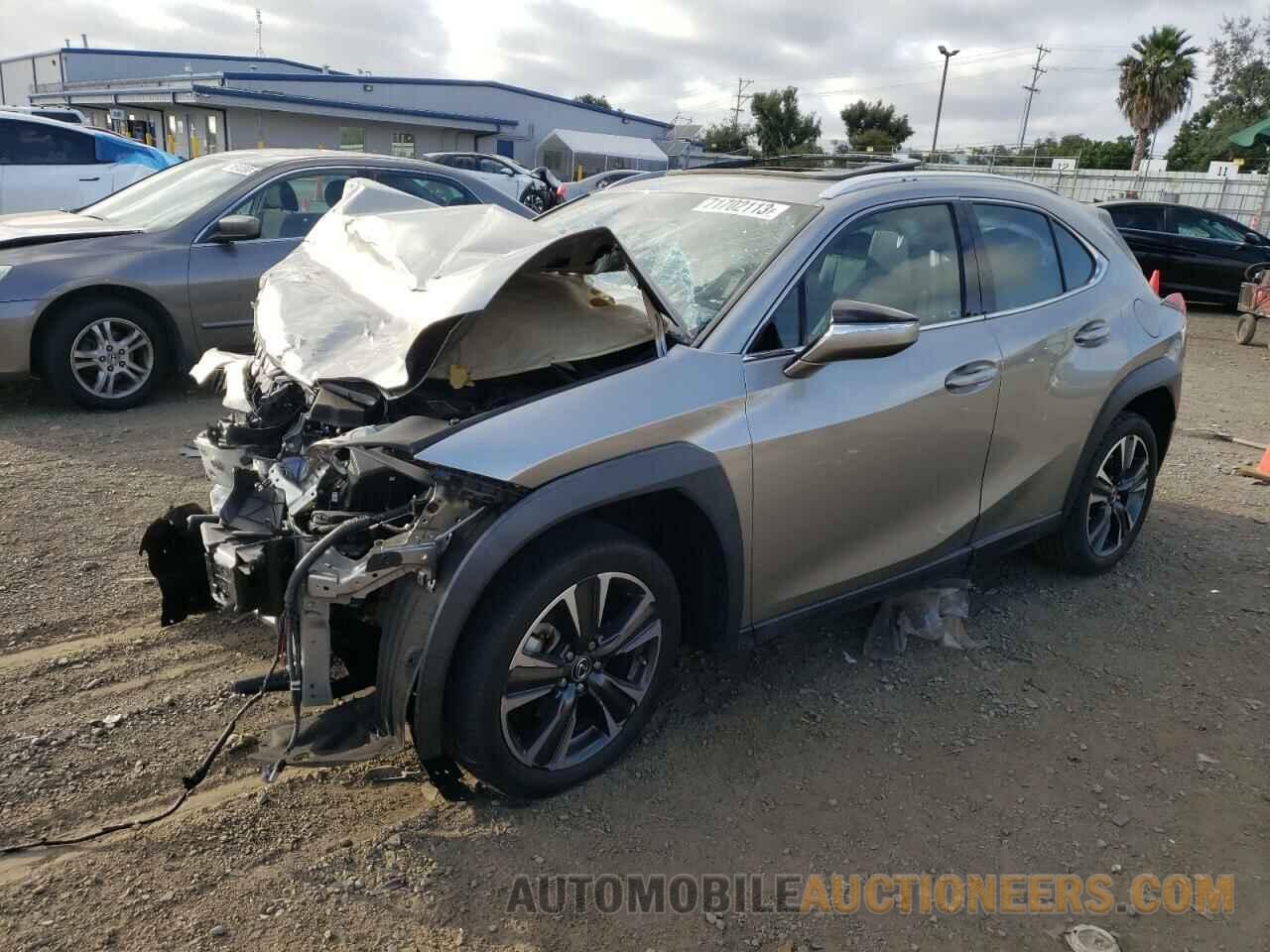 JTHX3JBH6L2022008 LEXUS UX 200 2020